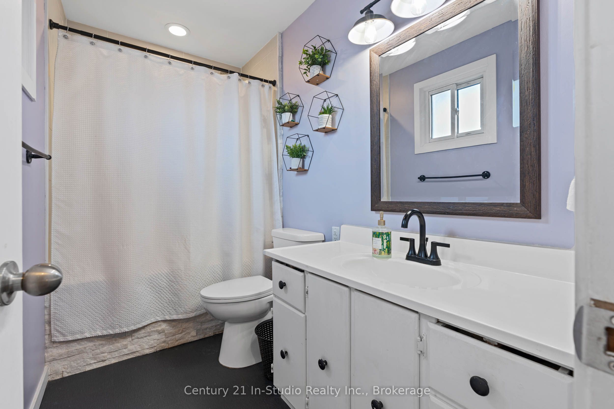 1065 10th Avenue E Property Photo 29