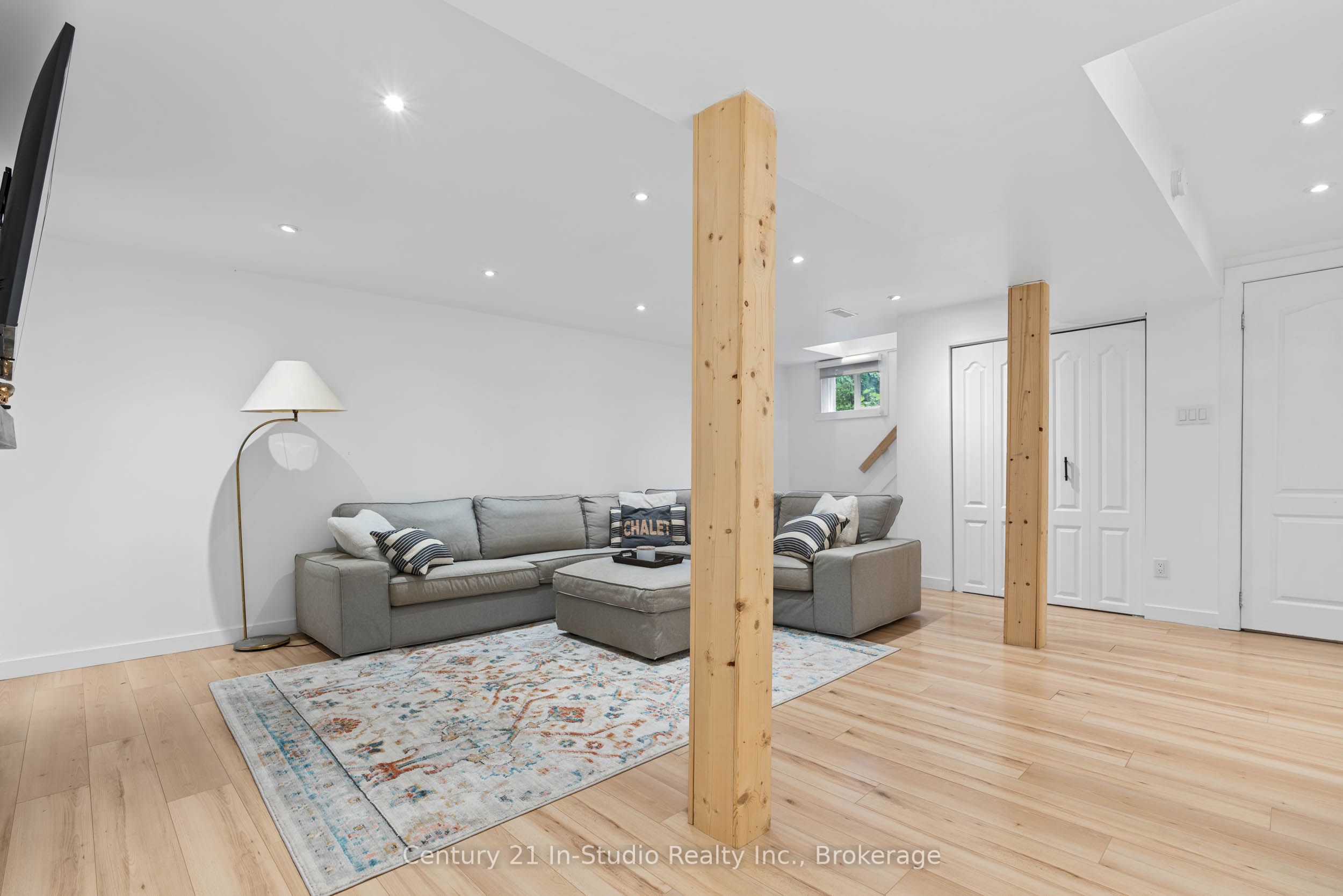 1065 10th Avenue E Property Photo 32