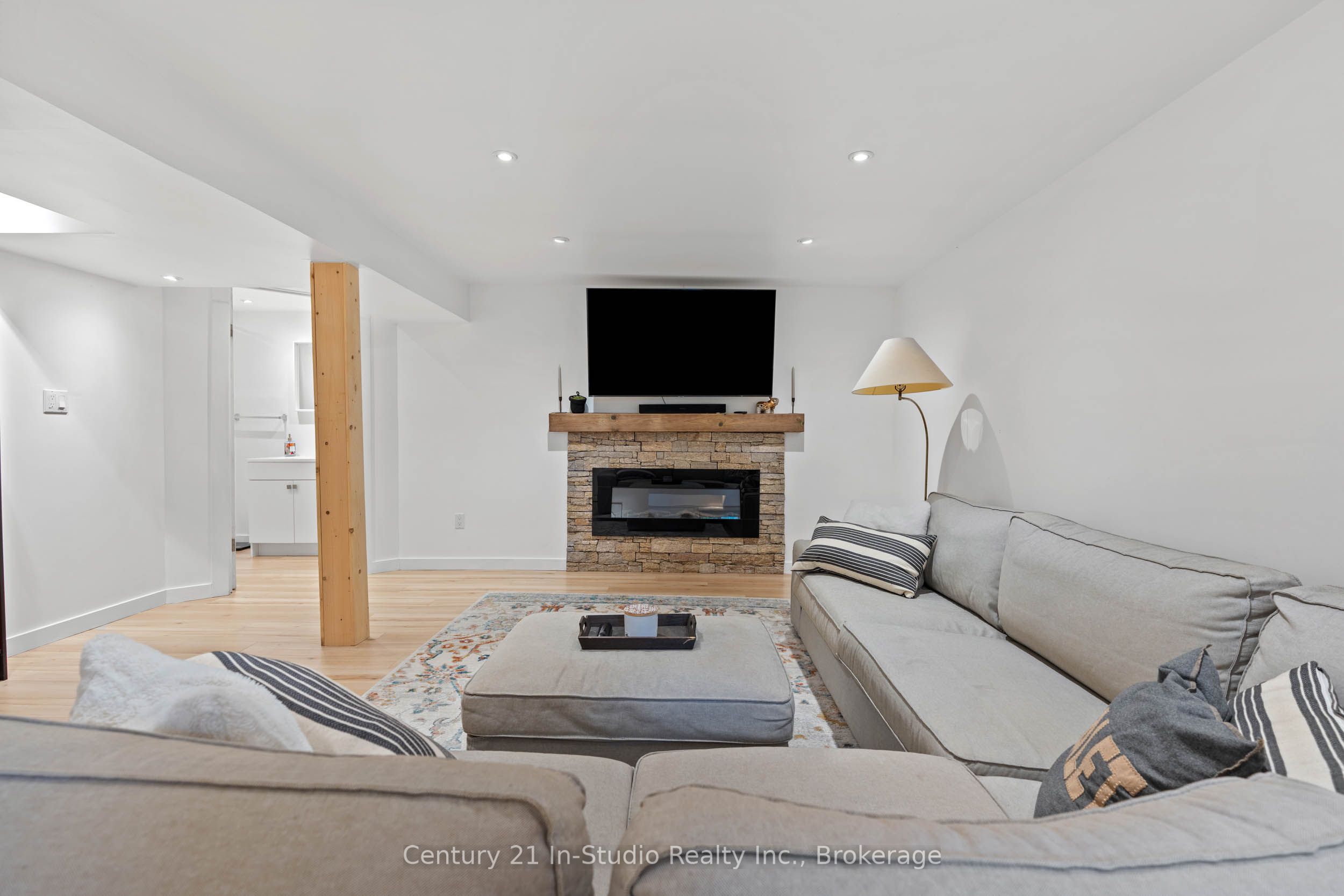 1065 10th Avenue E Property Photo 34