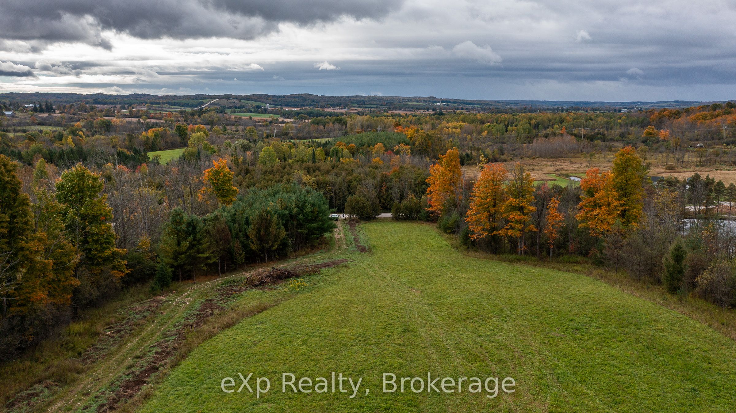084482 6 Side Road Property Photo 10