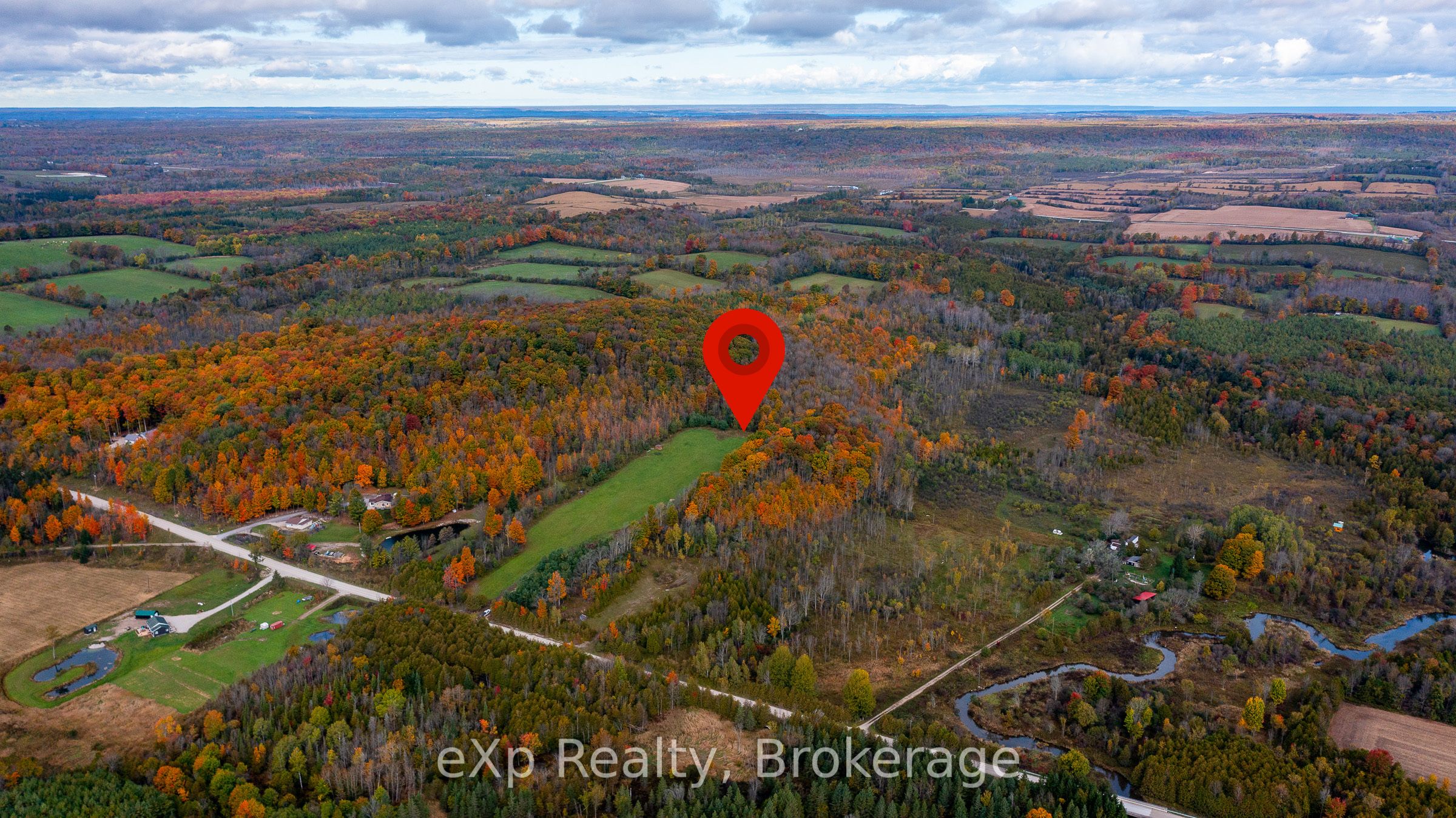 084482 6 Side Road Property Photo 23