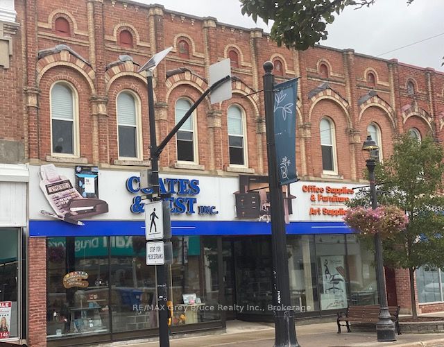 958 2nd Avenue E Property Photo 1