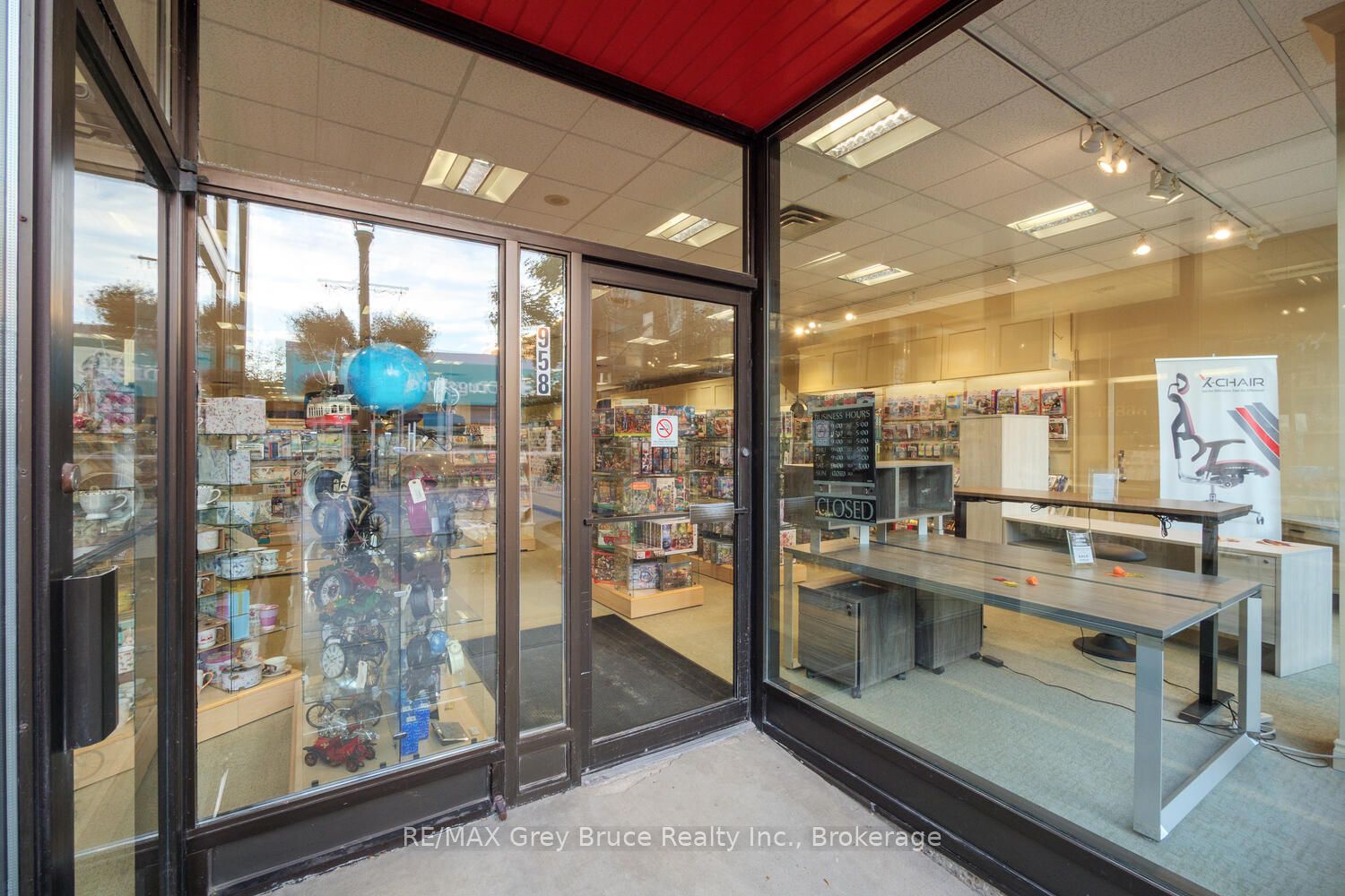 958 2nd Avenue E Property Photo 7