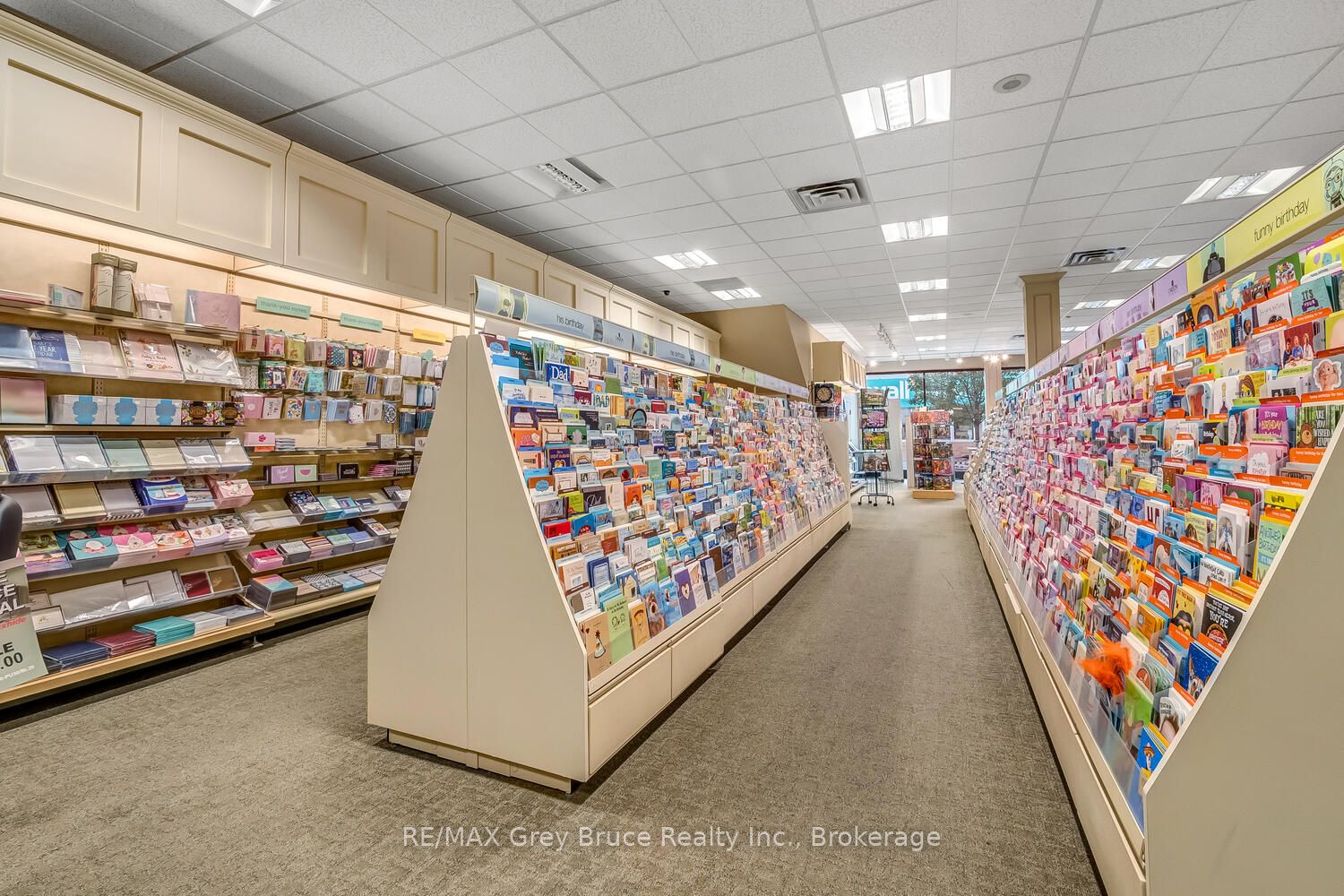 958 2nd Avenue E Property Photo 11