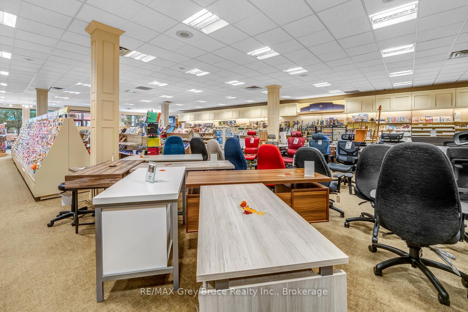 958 2nd Avenue E Property Photo 12