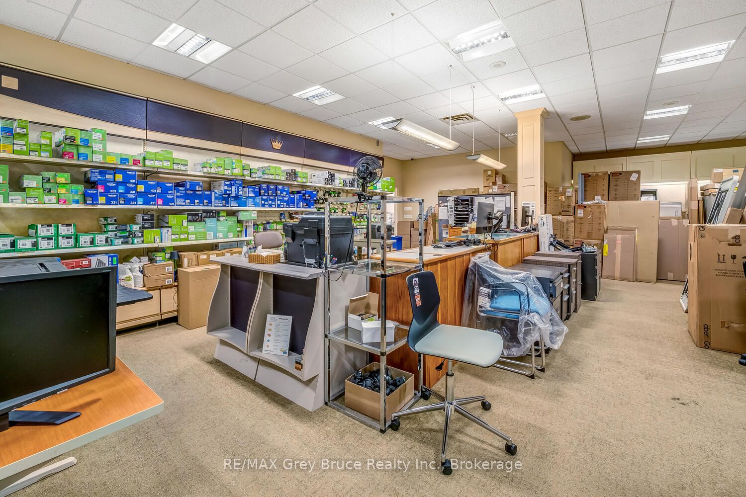 958 2nd Avenue E Property Photo 14