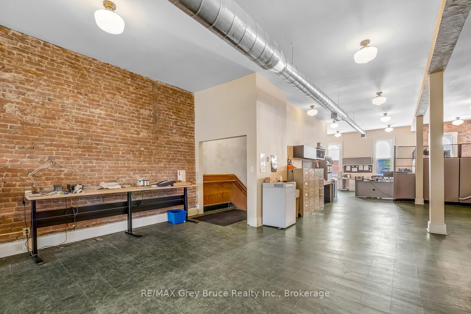 958 2nd Avenue E Property Photo 25