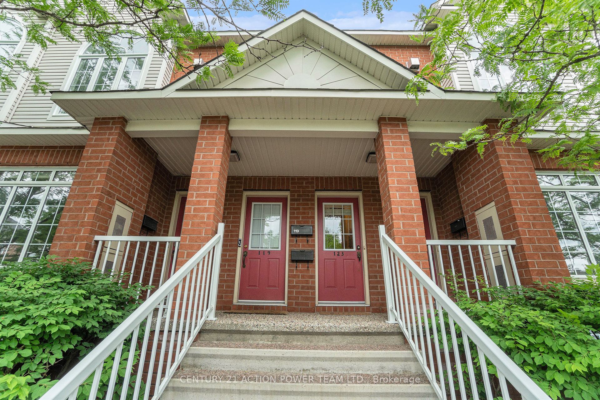 123 Gatestone Private 13 Property Photo 1