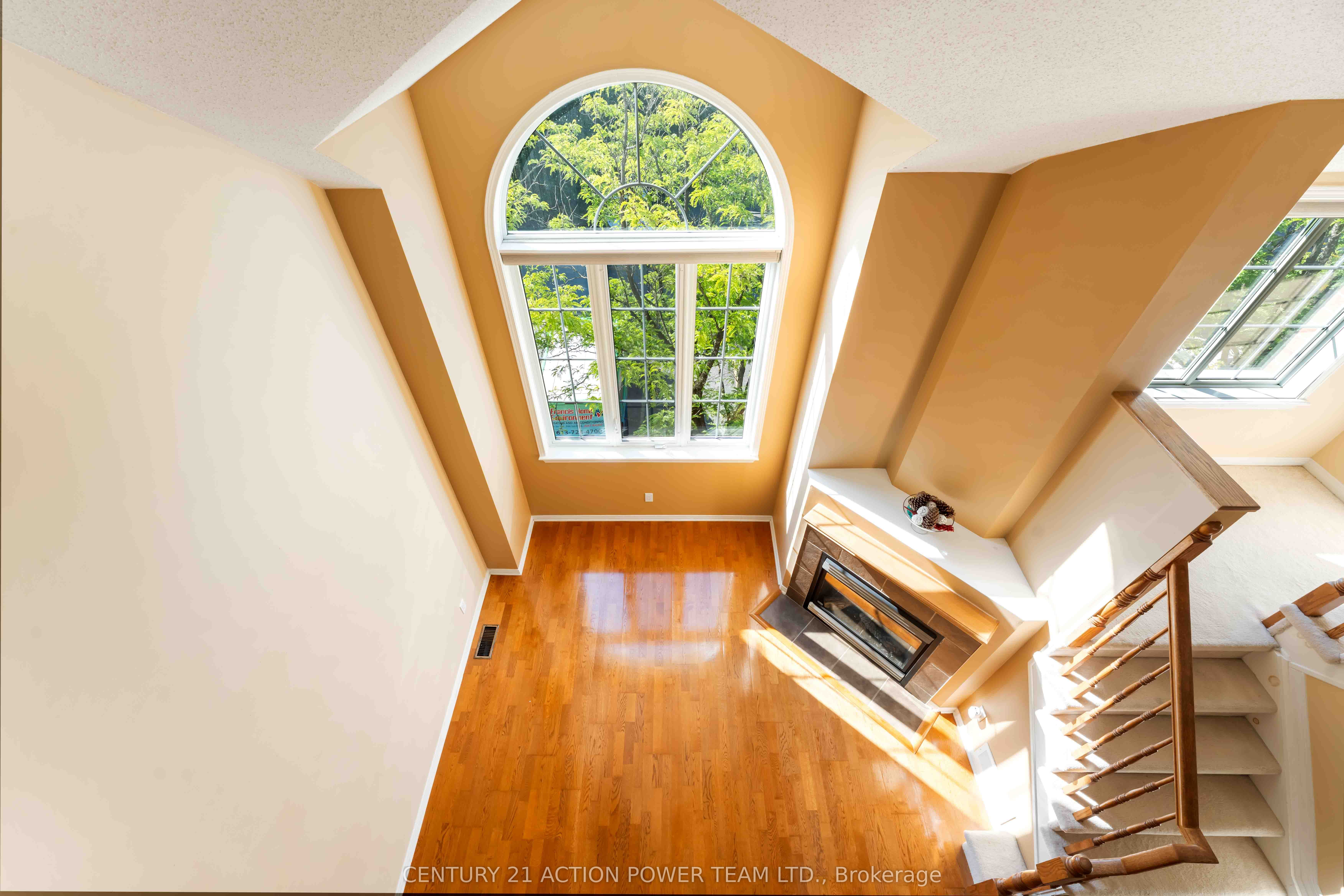 123 Gatestone Private 13 Property Photo 6