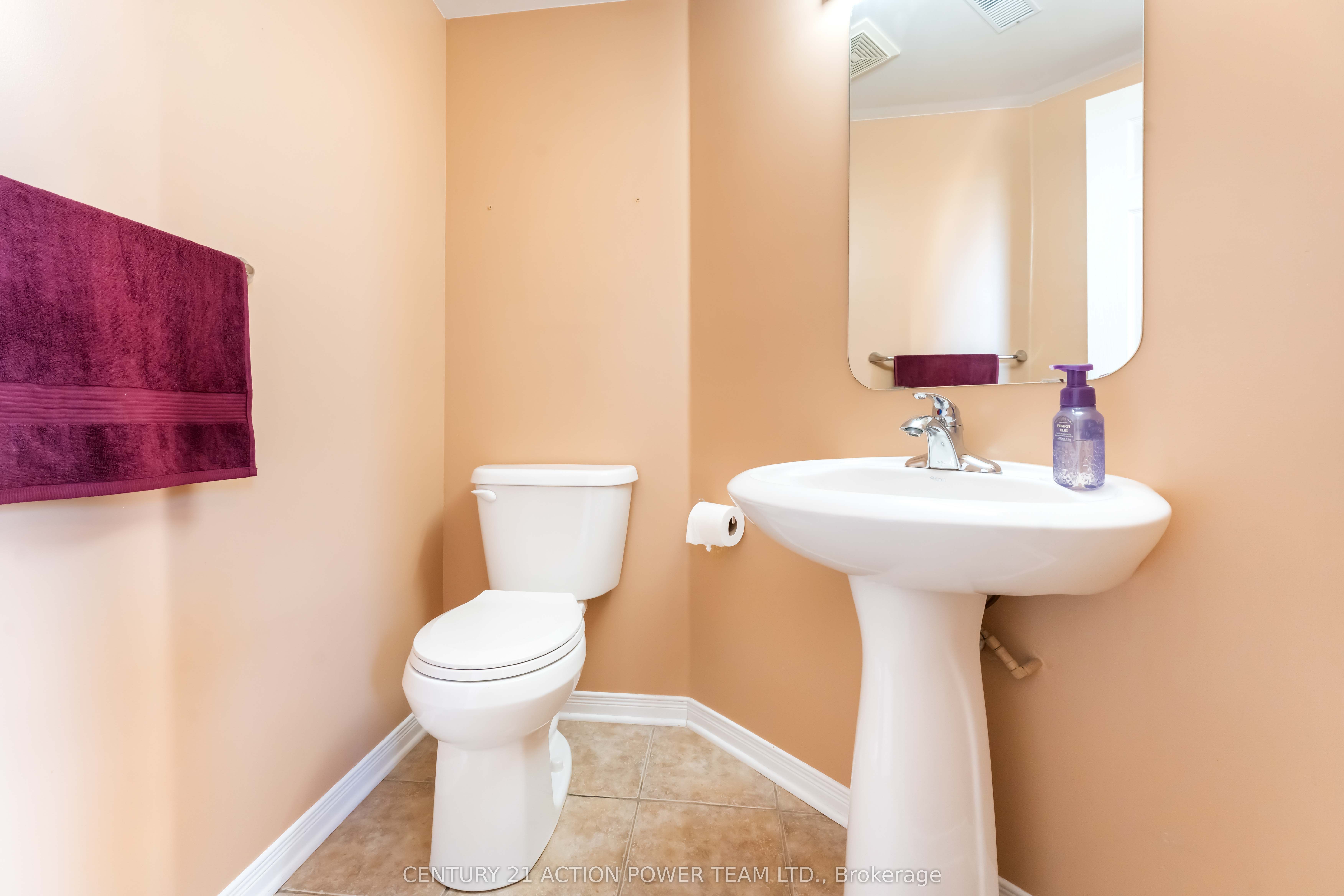 123 Gatestone Private 13 Property Photo 11