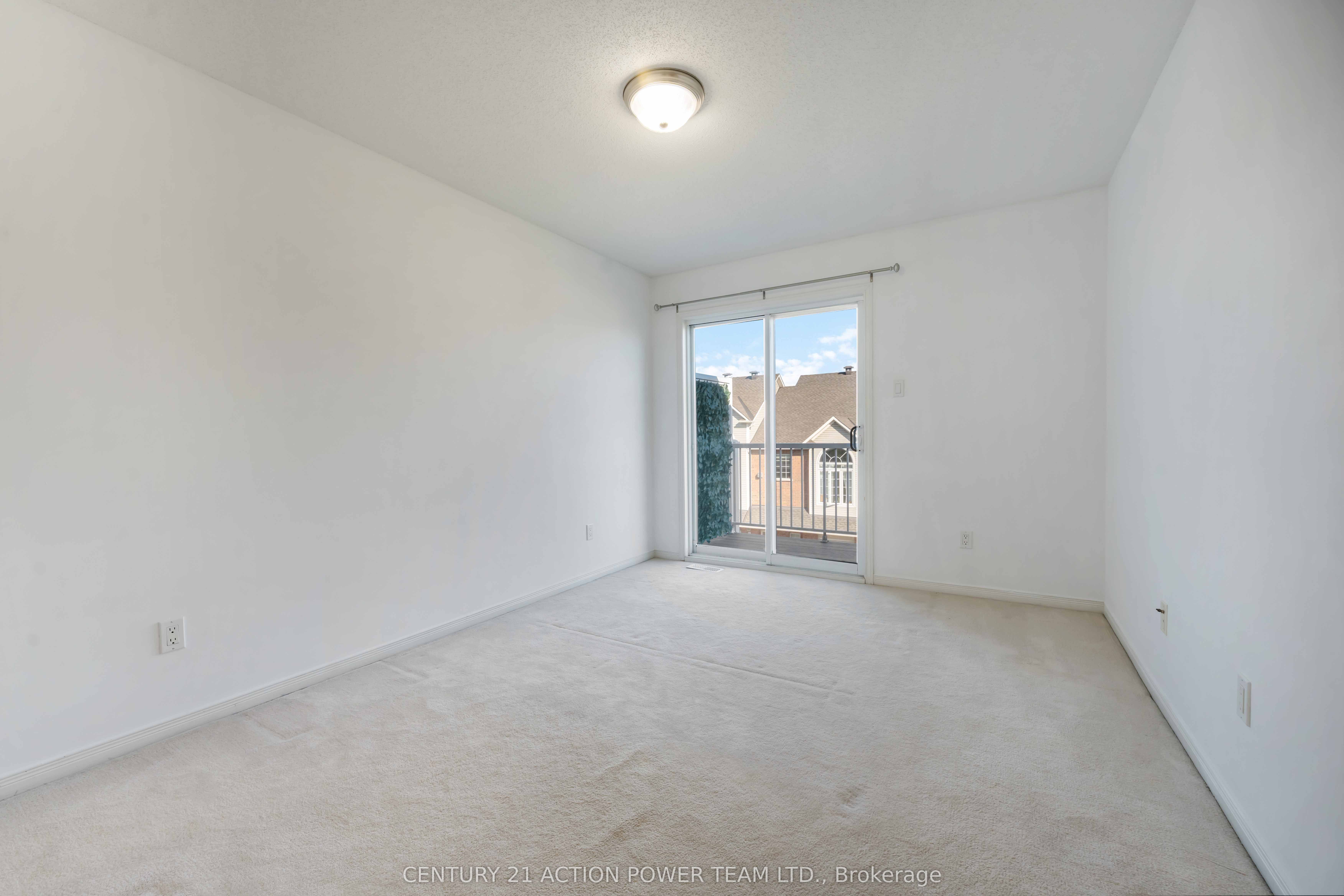 123 Gatestone Private 13 Property Photo 17