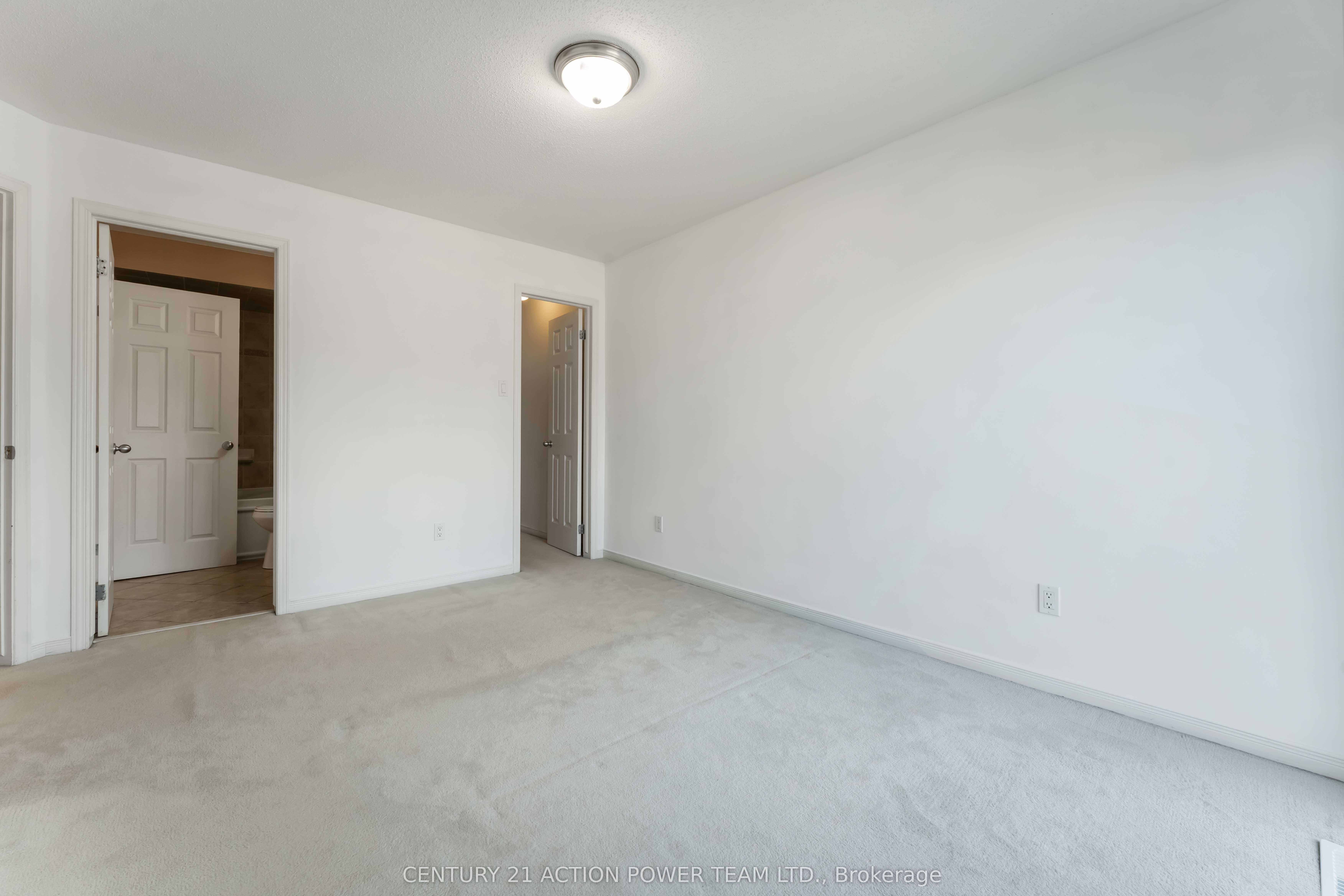 123 Gatestone Private 13 Property Photo 20