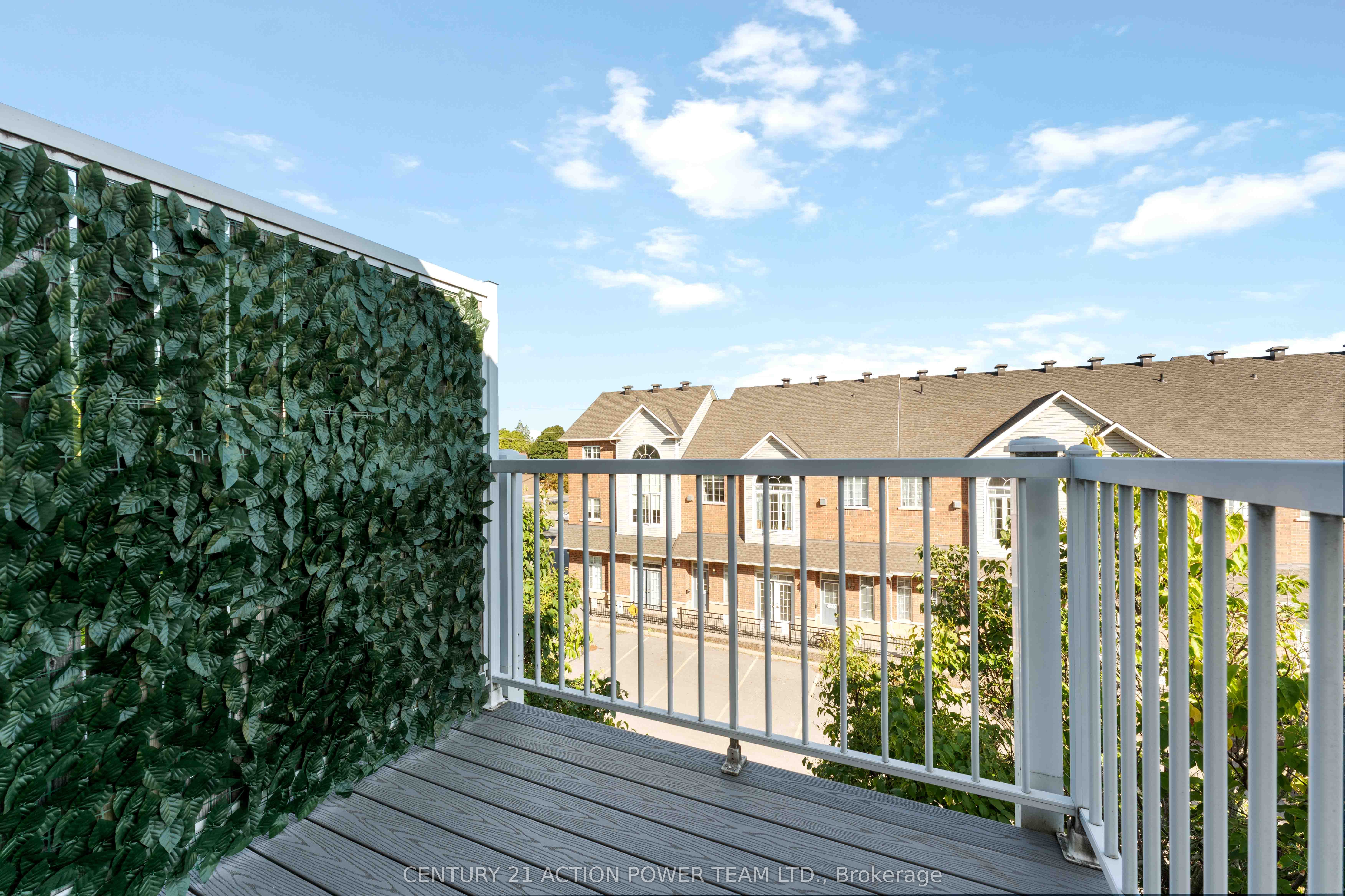 123 Gatestone Private 13 Property Photo 26