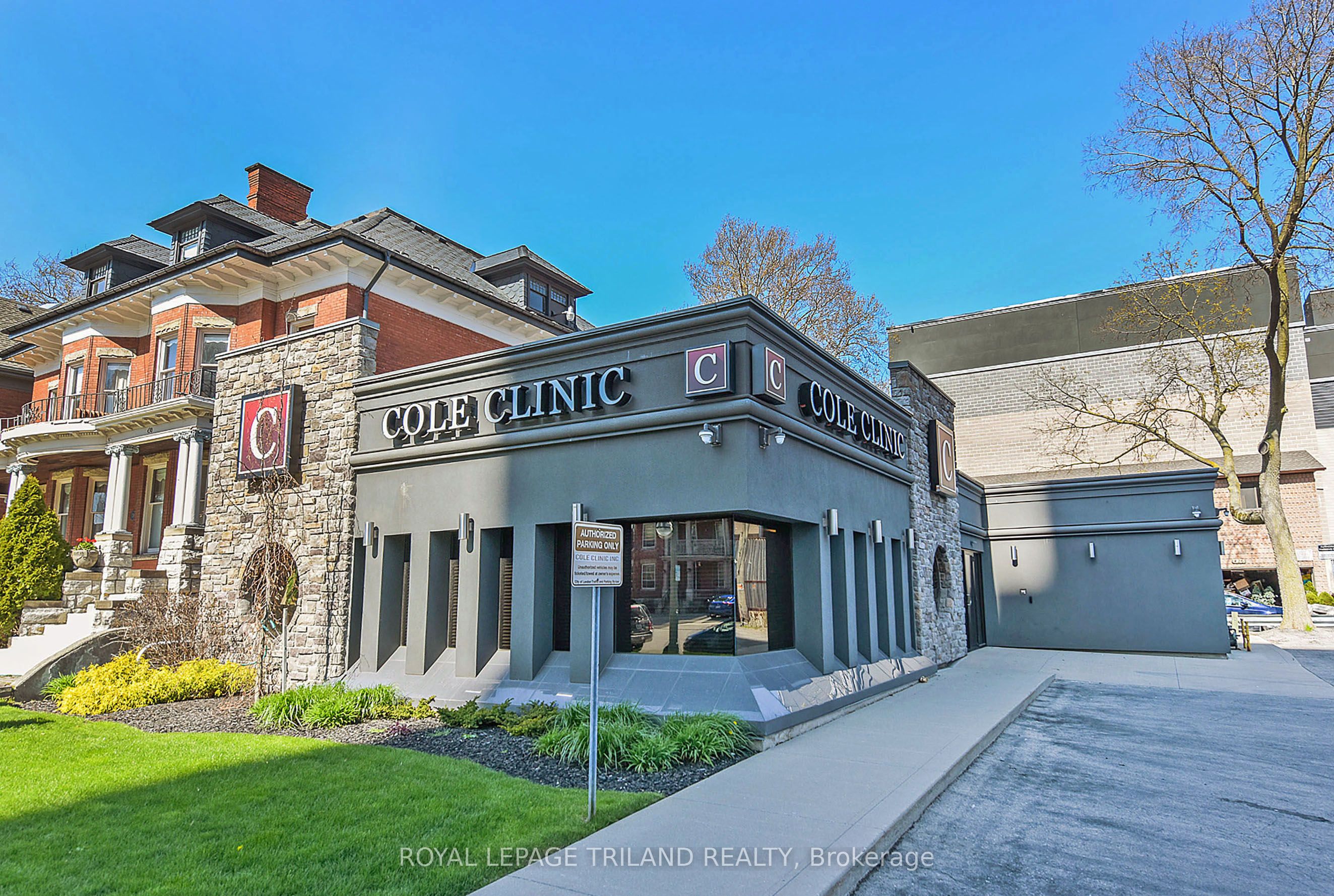 424 Waterloo St Property Photo 2