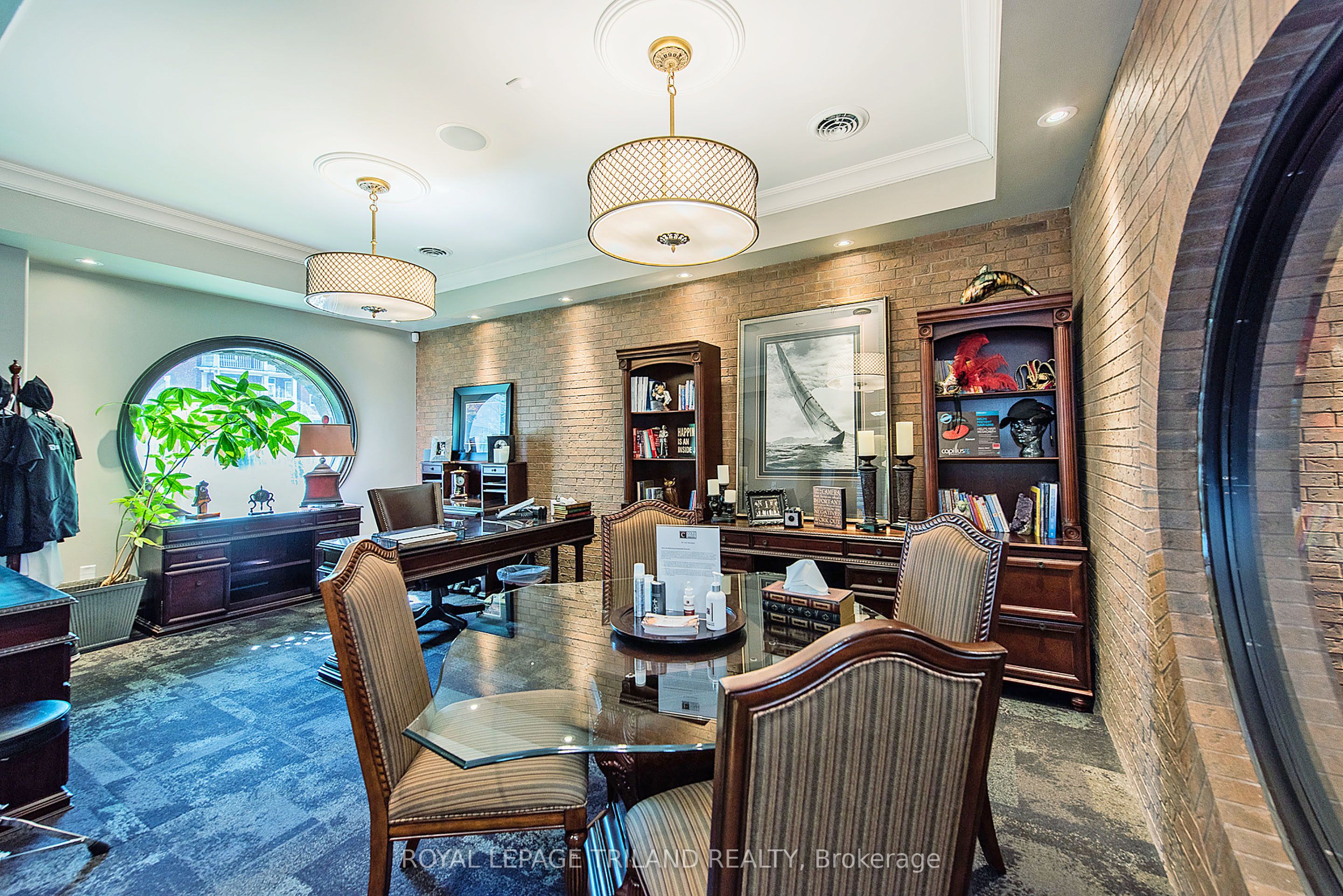 424 Waterloo St Property Photo 16