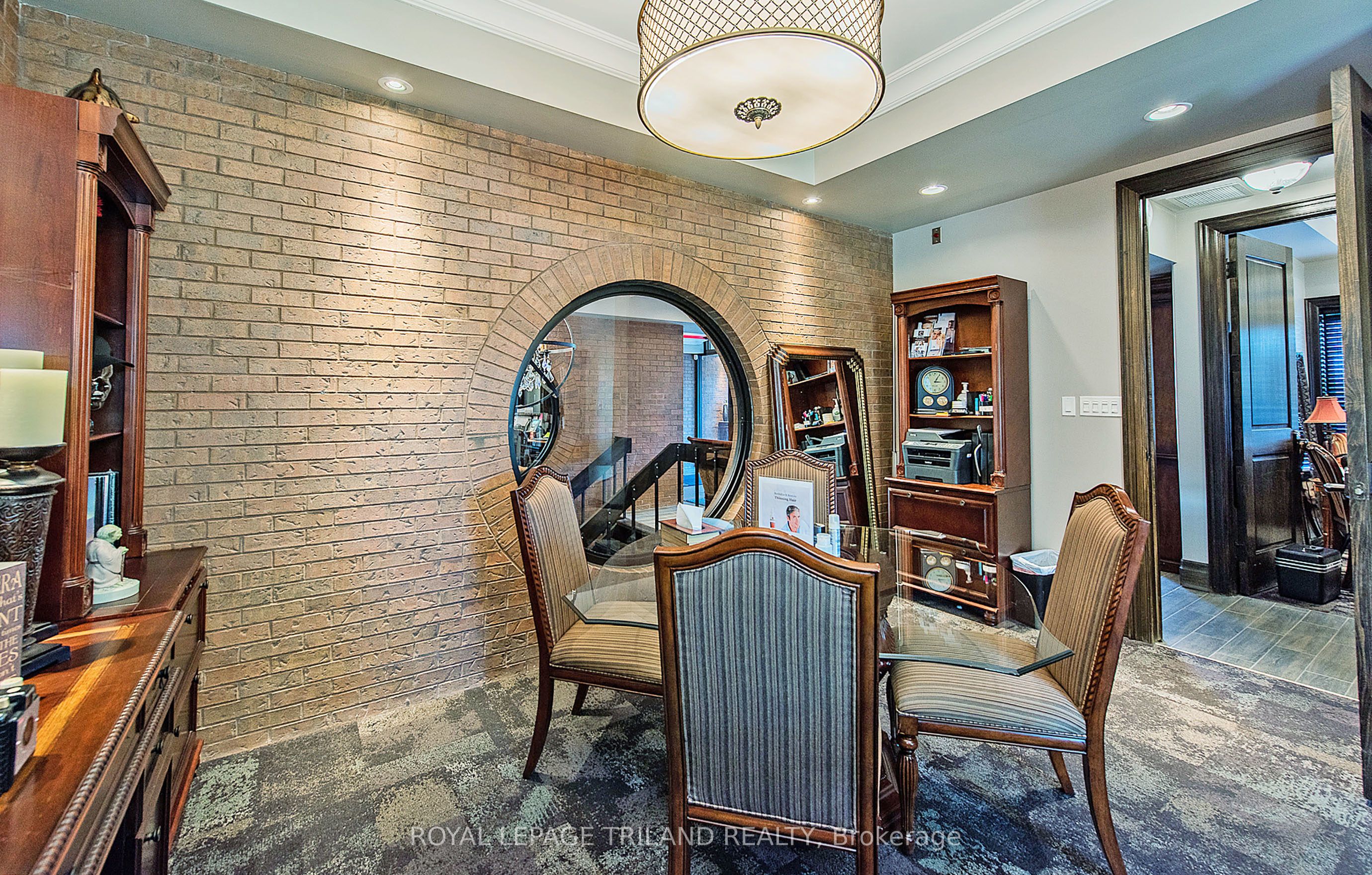 424 Waterloo St Property Photo 17