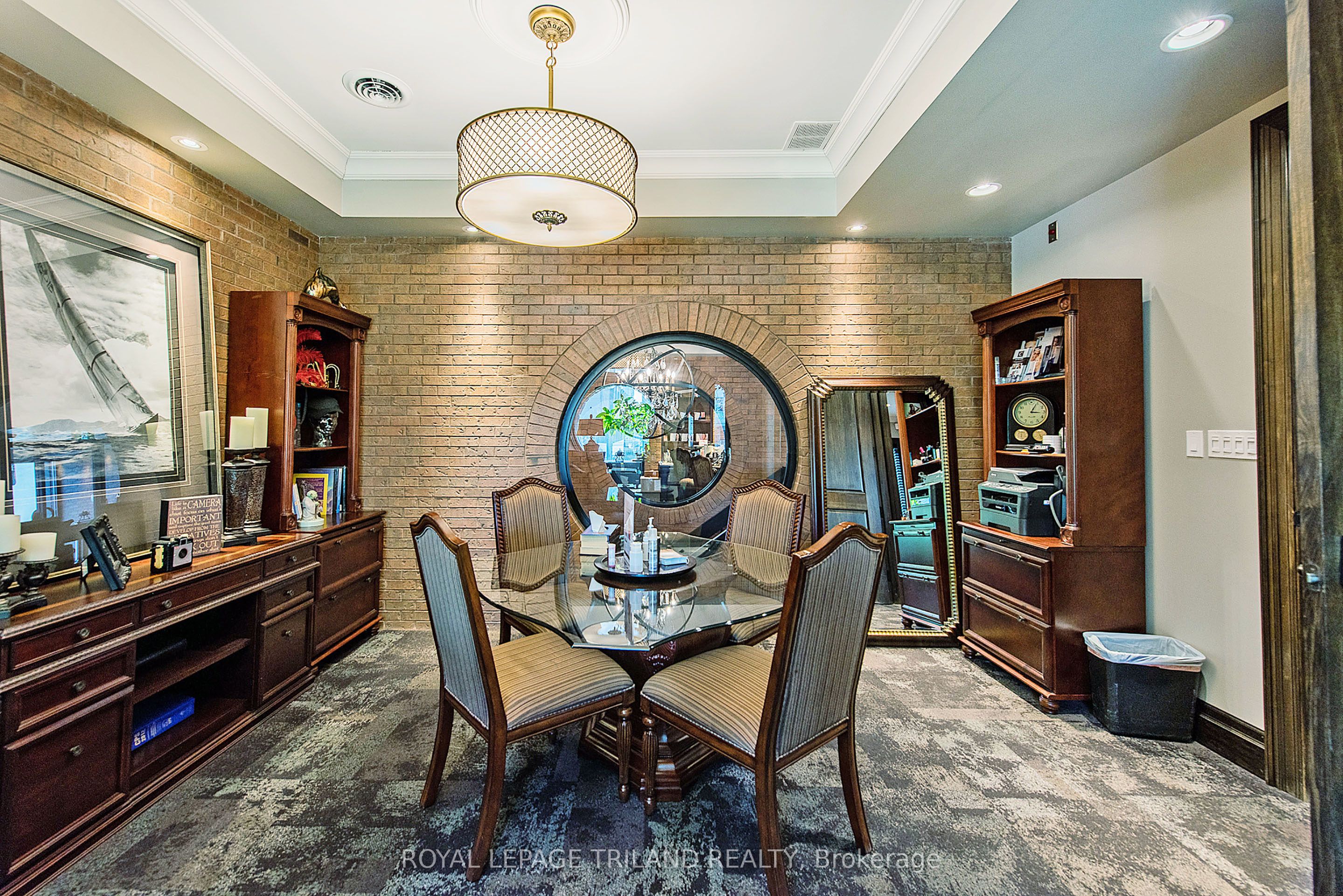 424 Waterloo St Property Photo 18