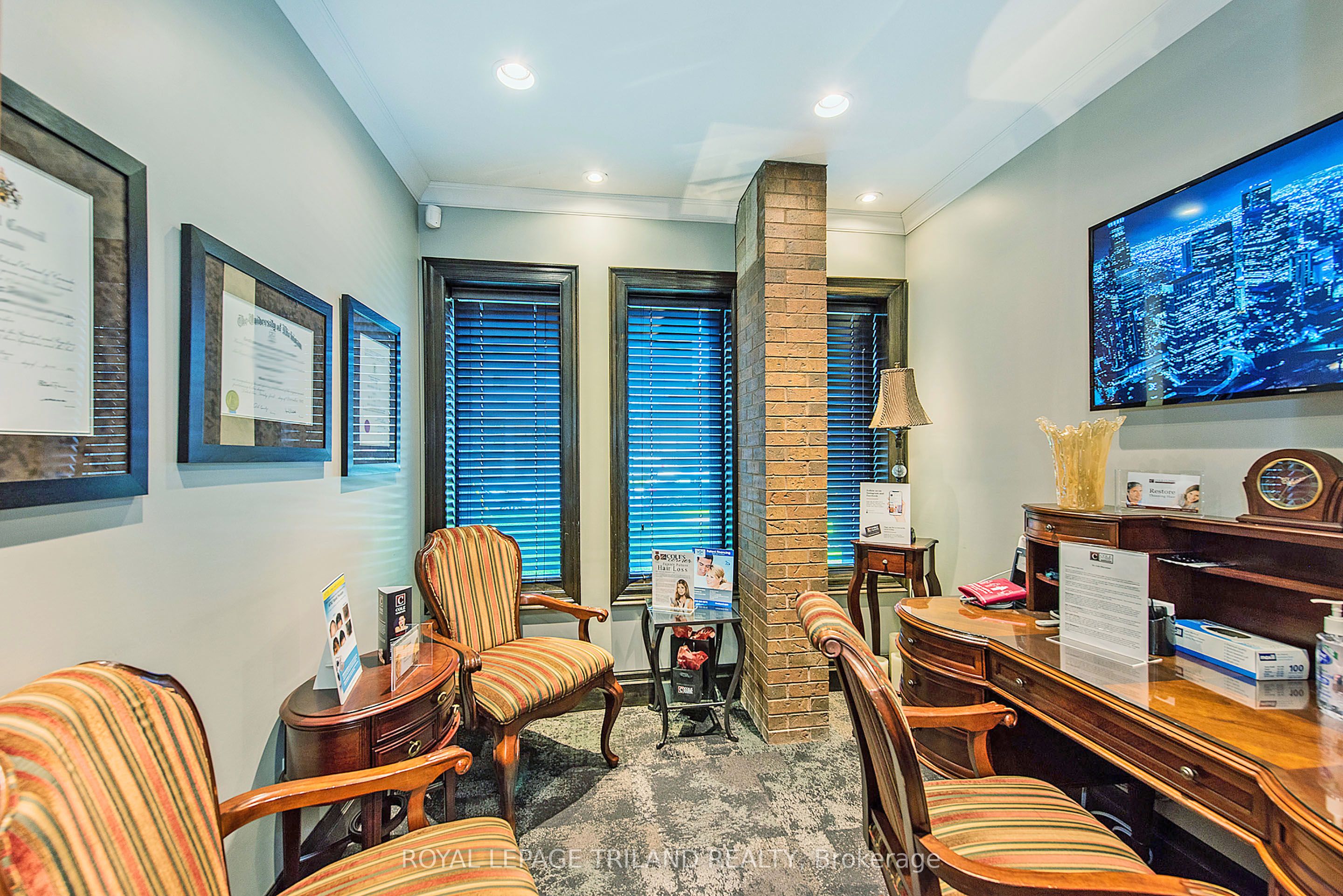 424 Waterloo St Property Photo 20