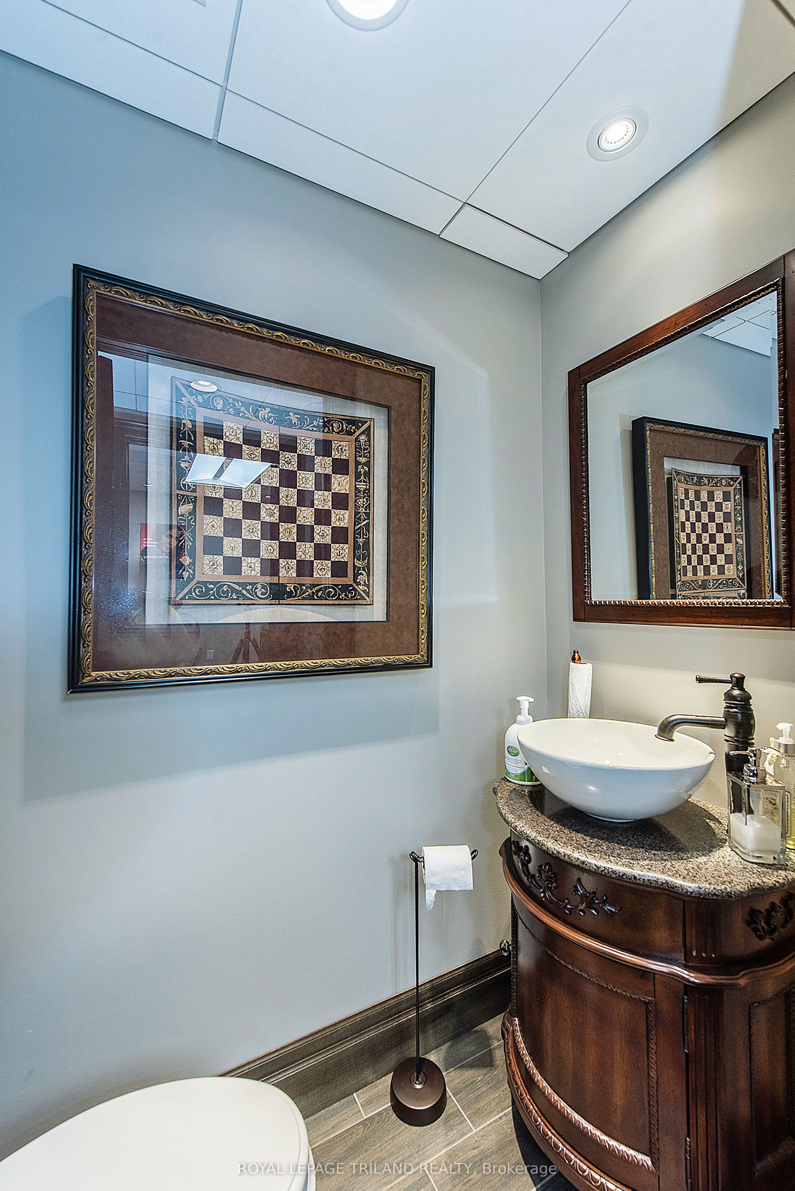 424 Waterloo St Property Photo 29