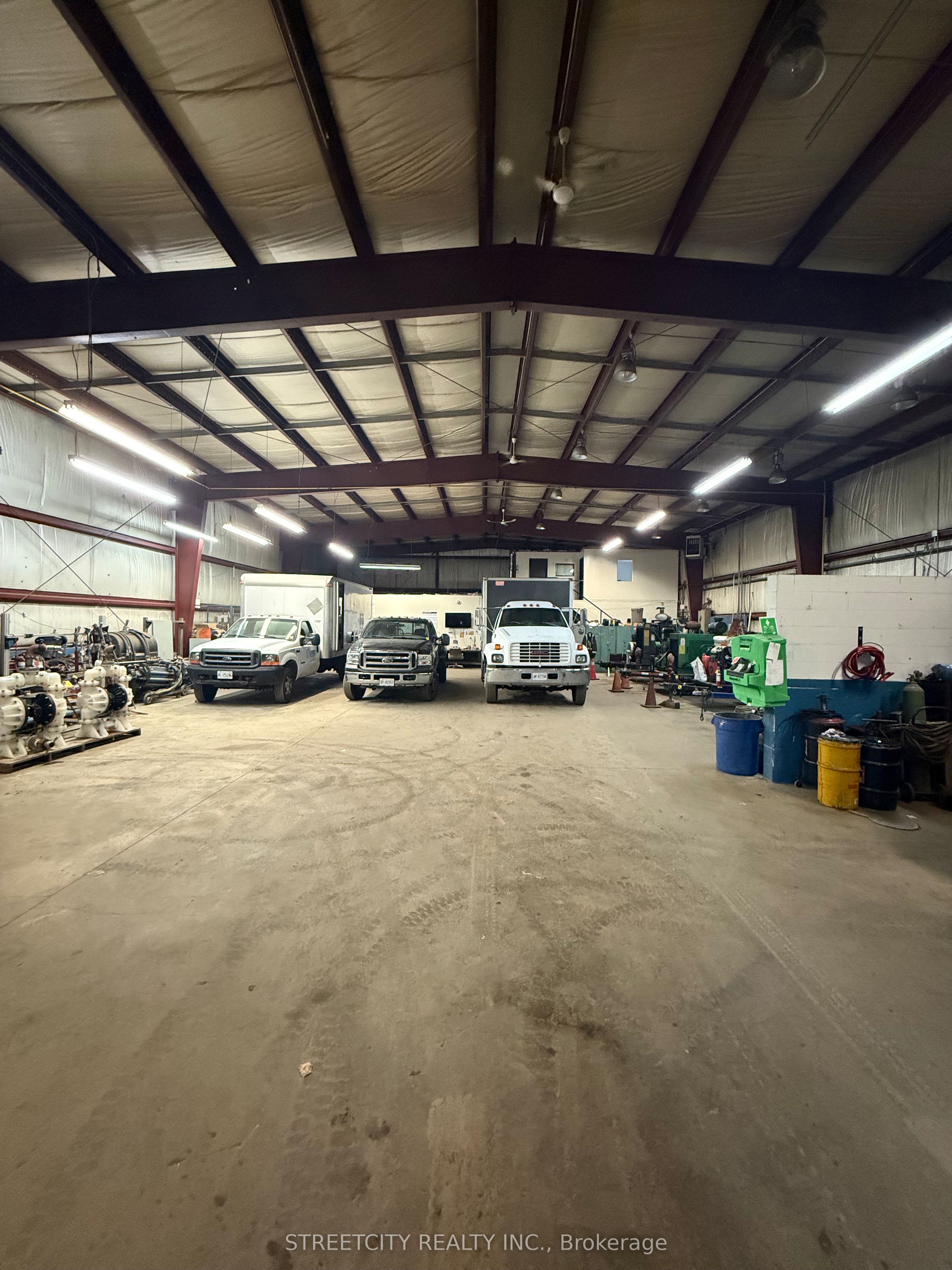 376 Sovereign Road Property Photo 5