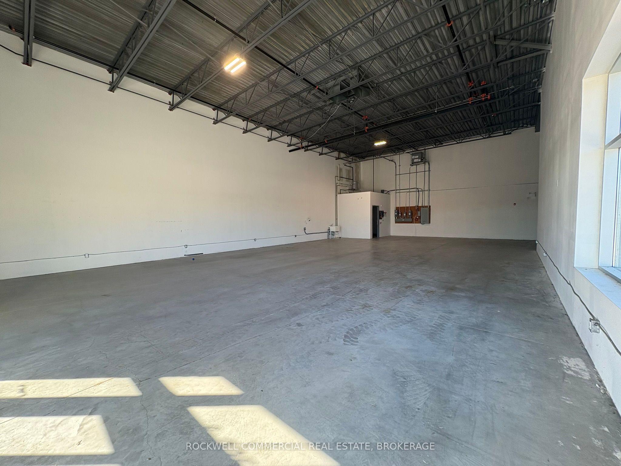 225 Gore Road 8 Property Photo 2