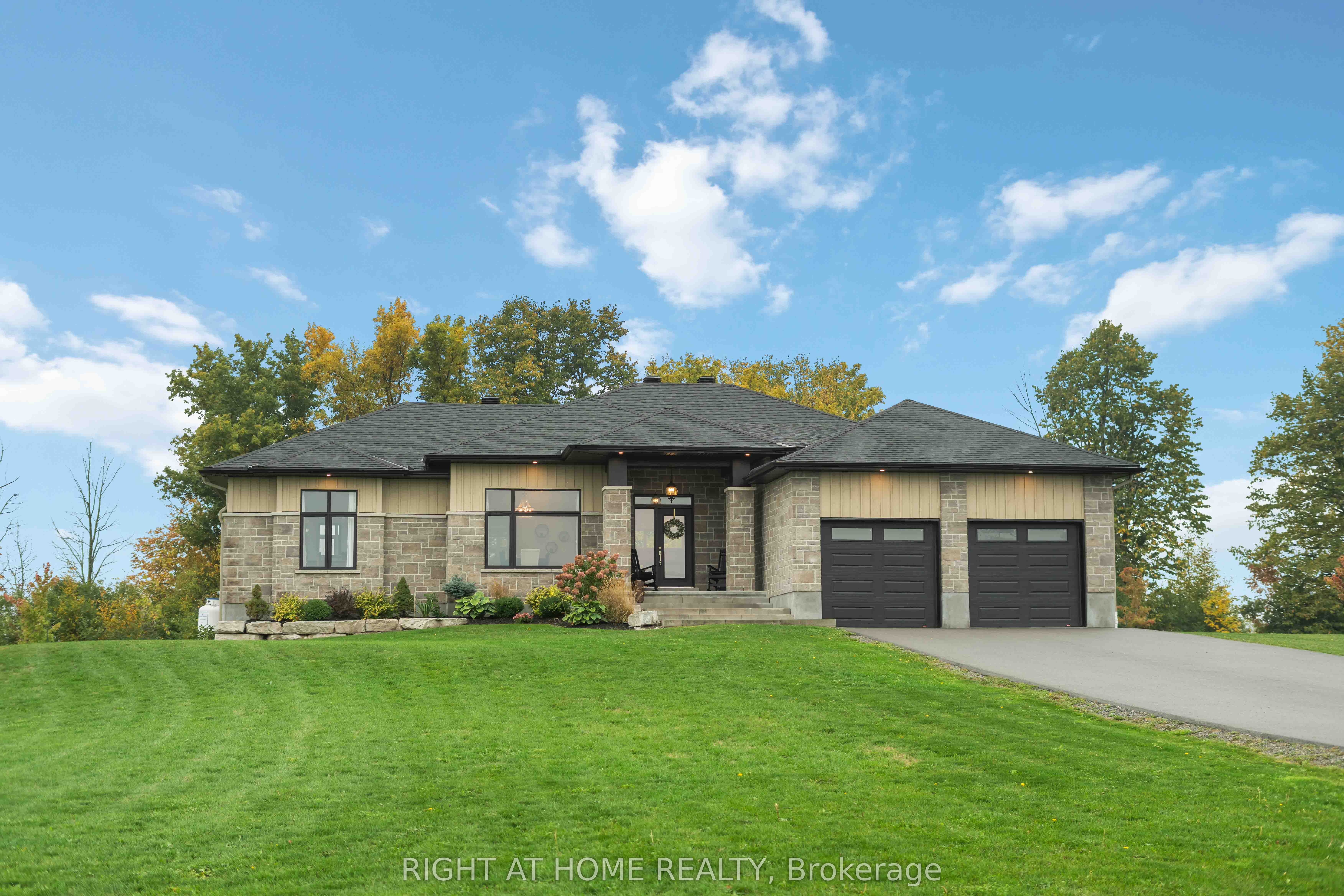 408 Gaelic Glen Ridge Property Photo 2