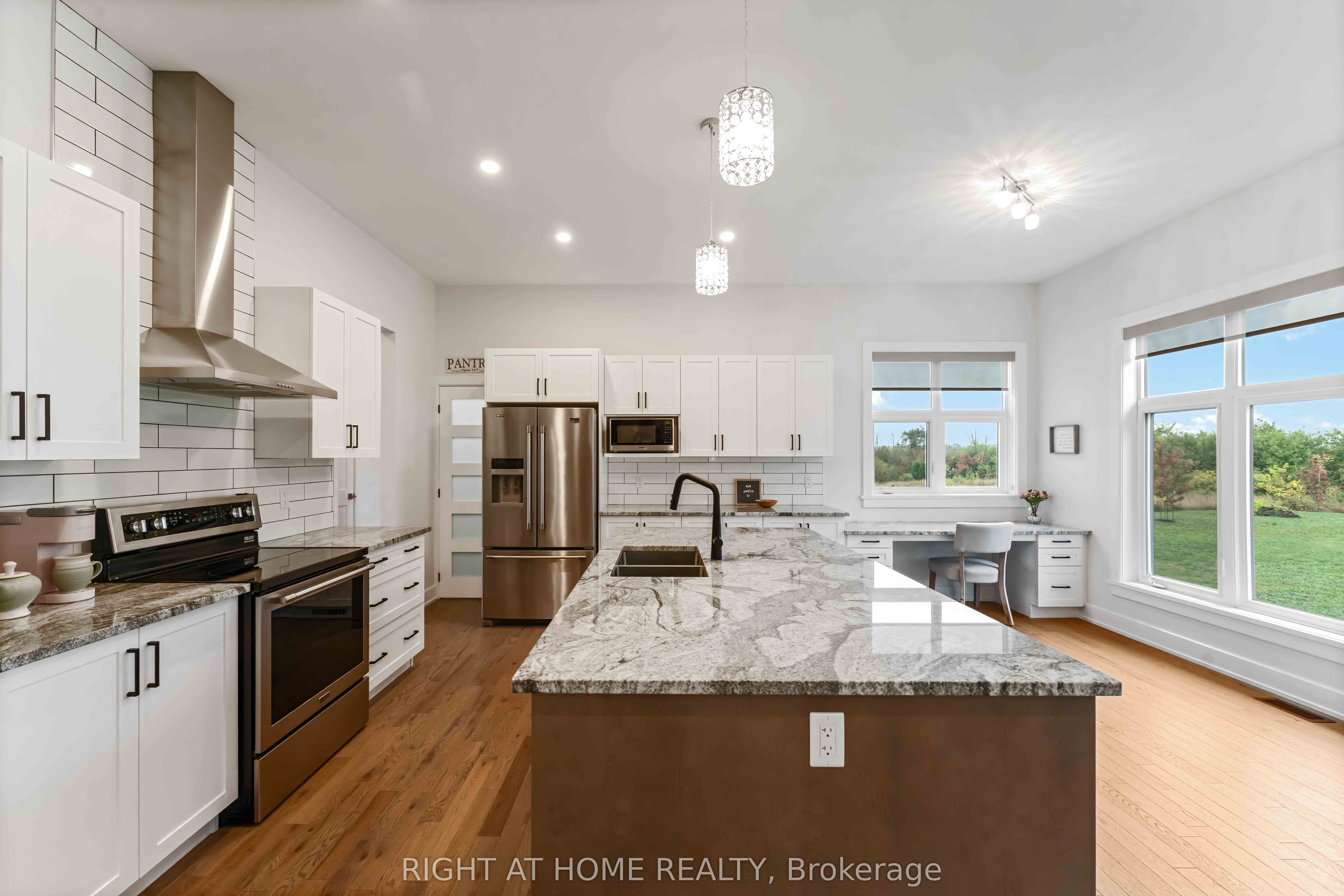 408 Gaelic Glen Ridge Property Photo 8