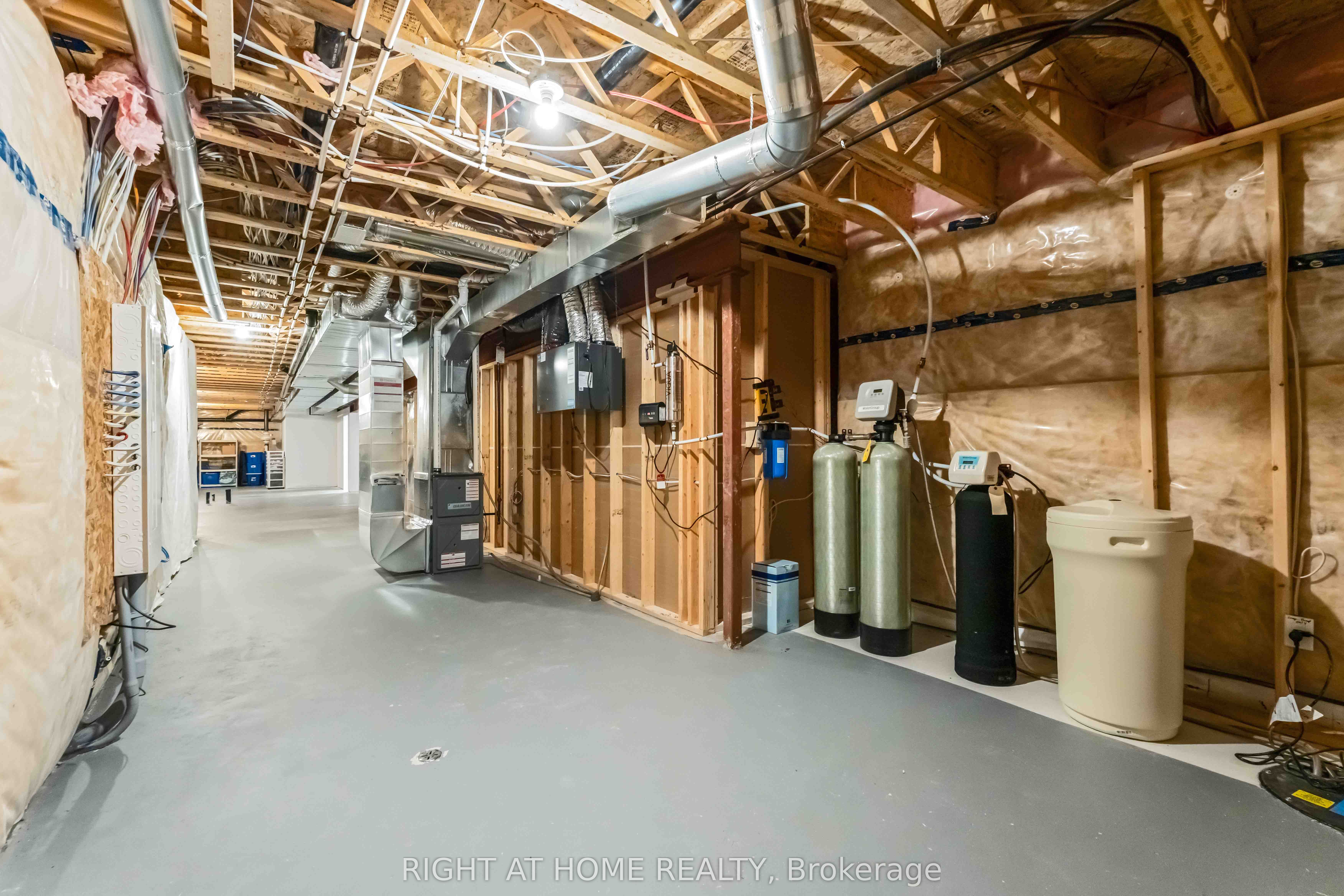 408 Gaelic Glen Ridge Property Photo 35