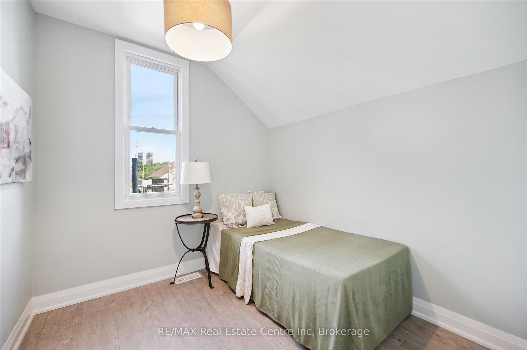 68 Spruce Street Property Photo 10