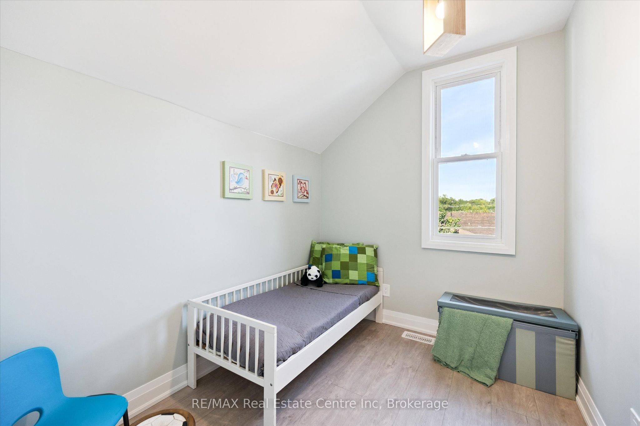 68 Spruce Street Property Photo 11