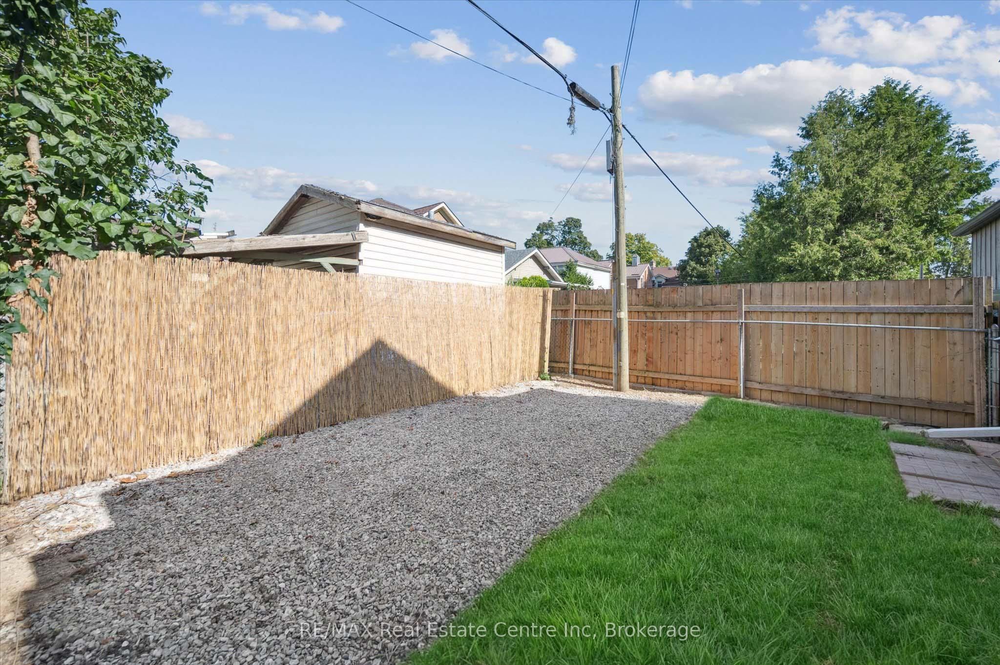 68 Spruce Street Property Photo 18