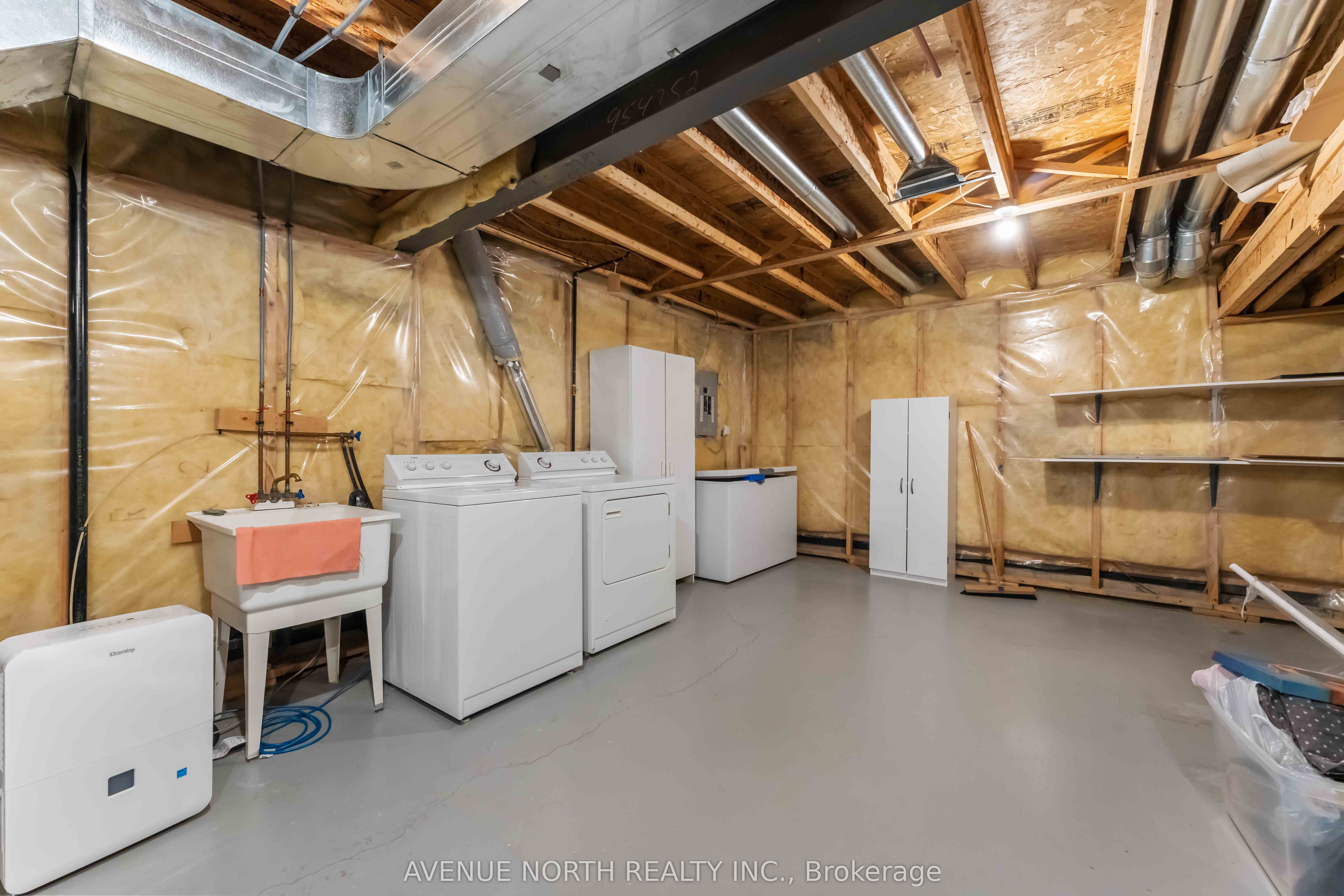 3 Windhurst Drive Property Photo 24