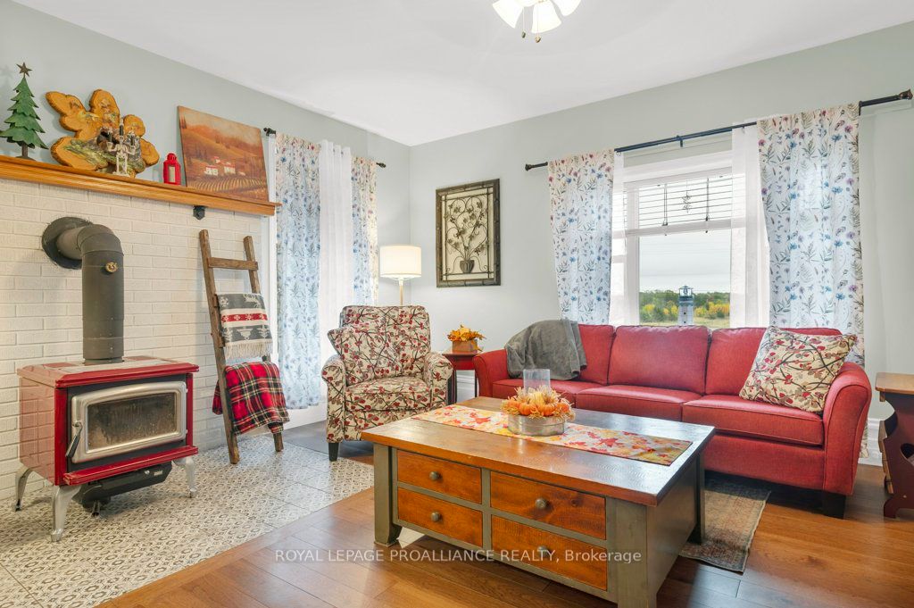 1423 Blessington Road Property Photo 11