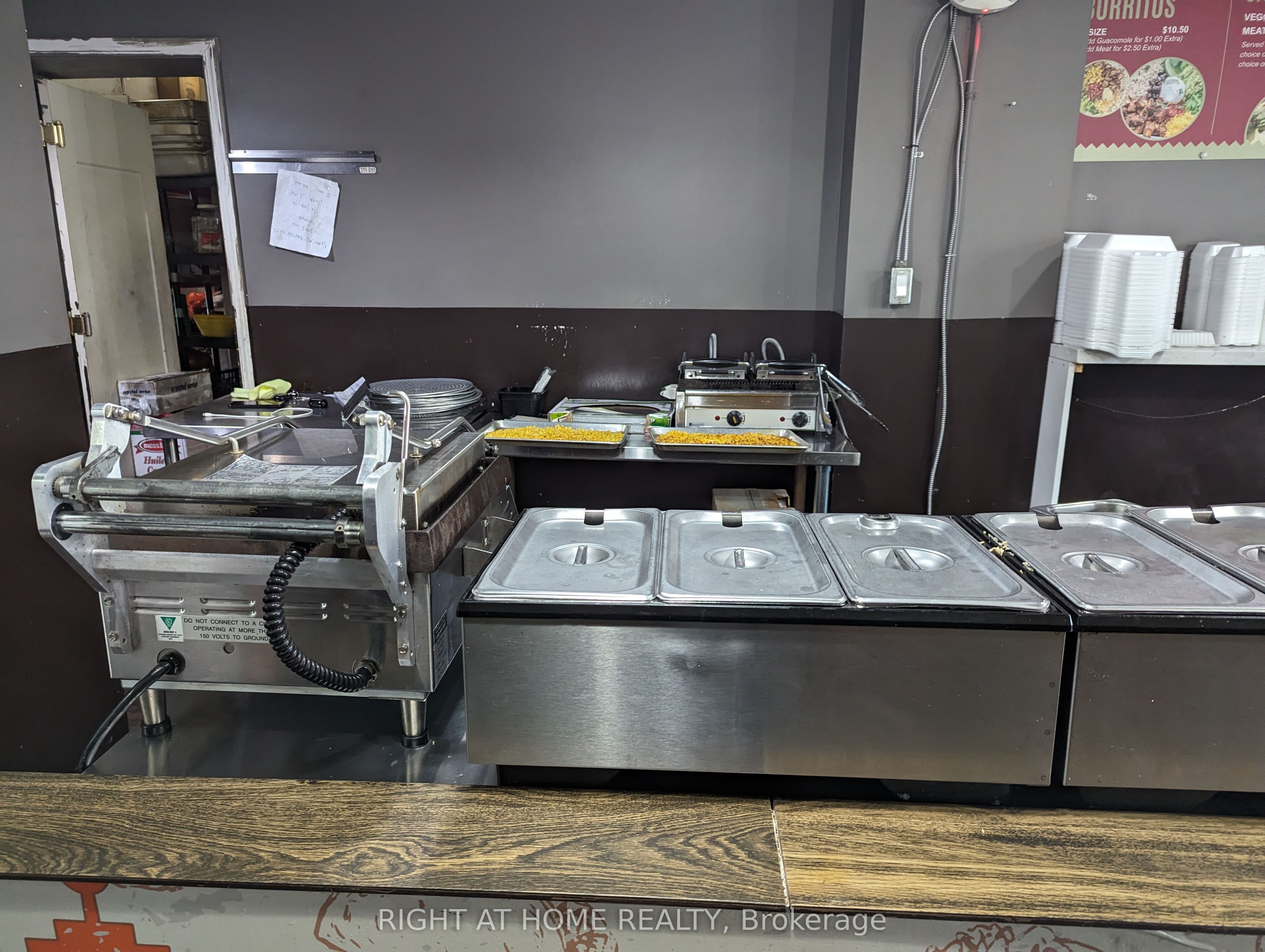 3 Mountain St Property Photo 3