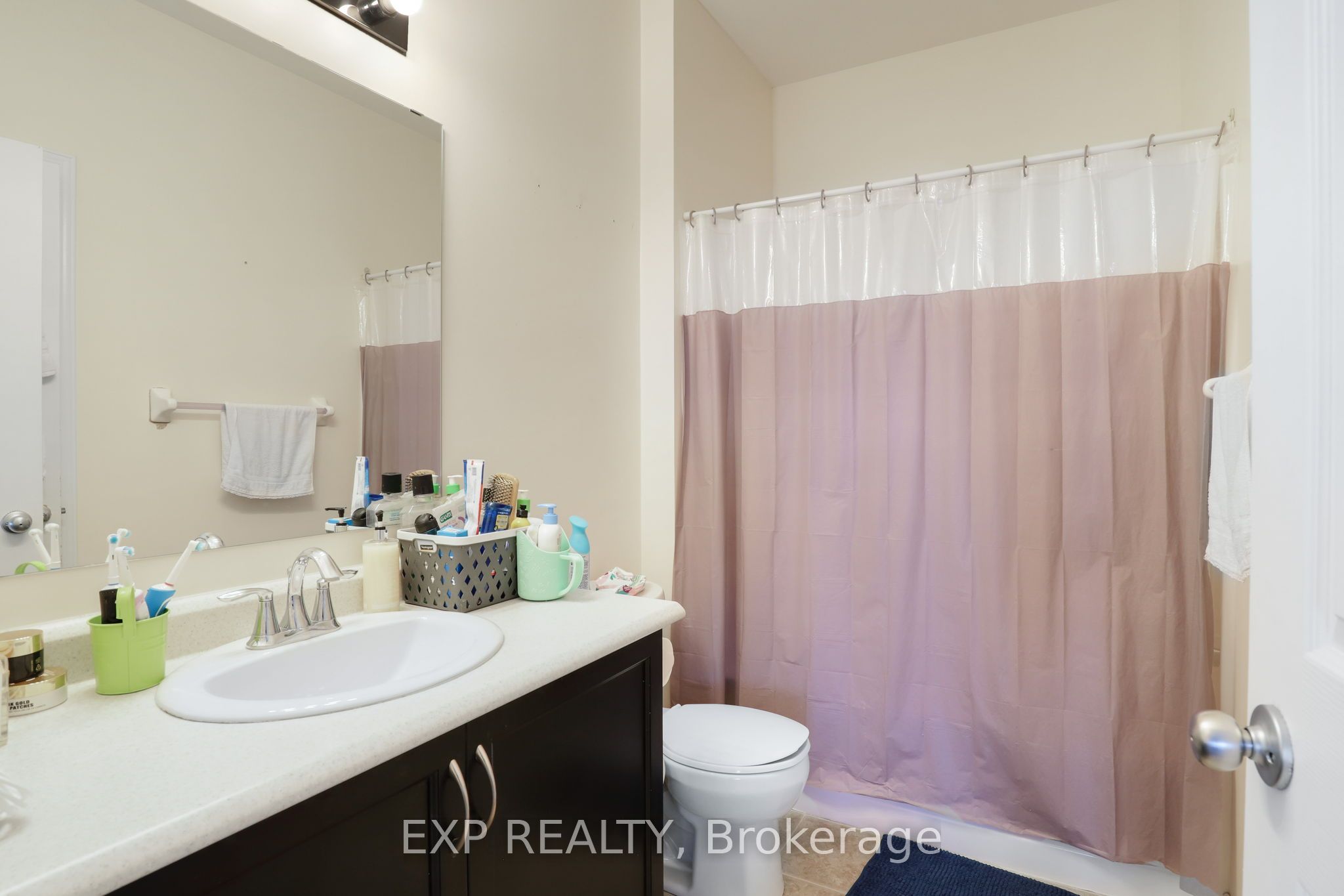 2559 Longfields Drive Property Photo 15