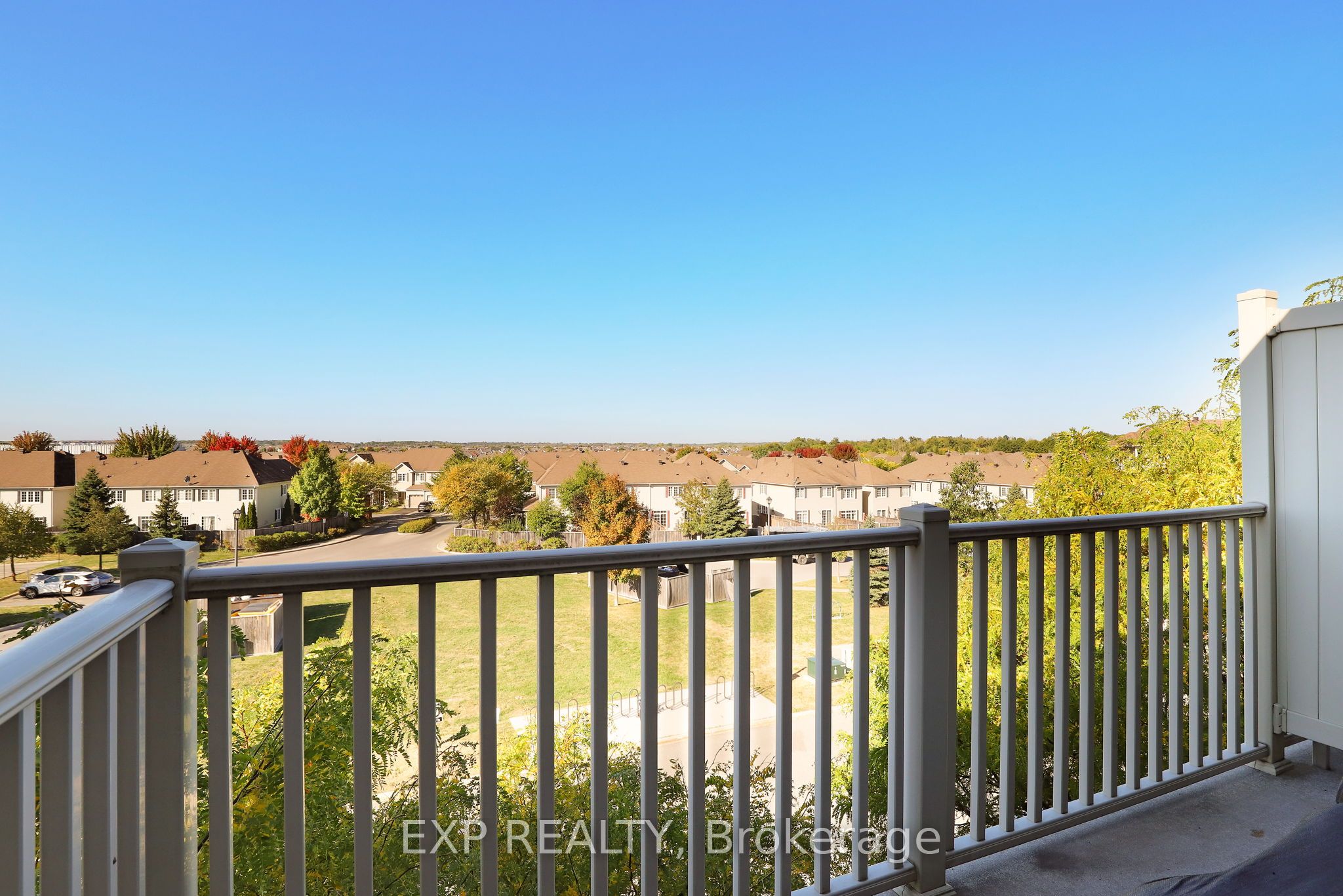 2559 Longfields Drive Property Photo 18