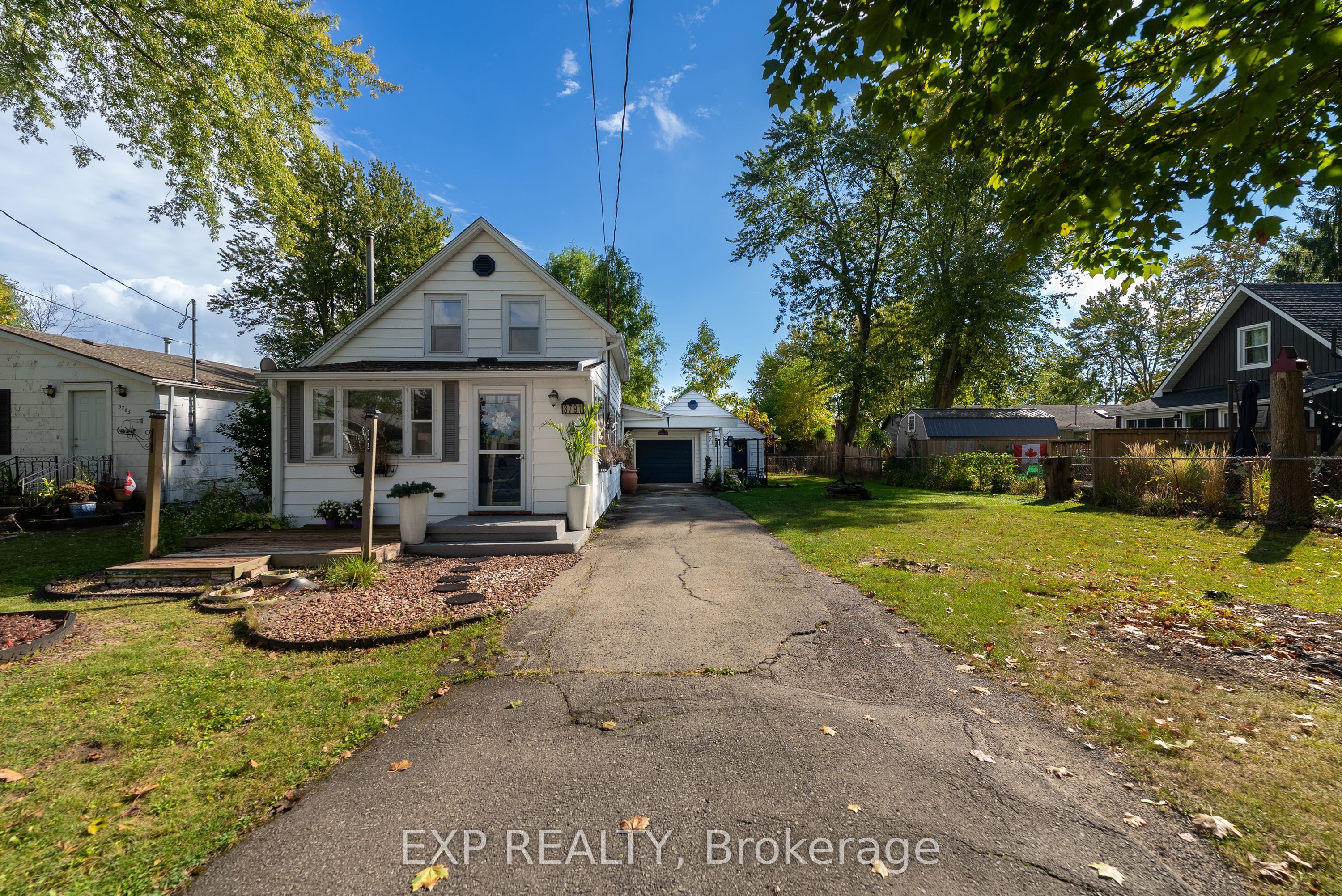 3791 Fairfield Avenue Property Photo 1