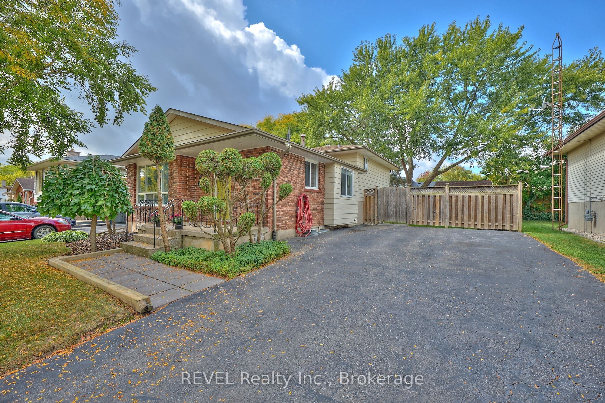 6237 Monterey Avenue Property Photo 3