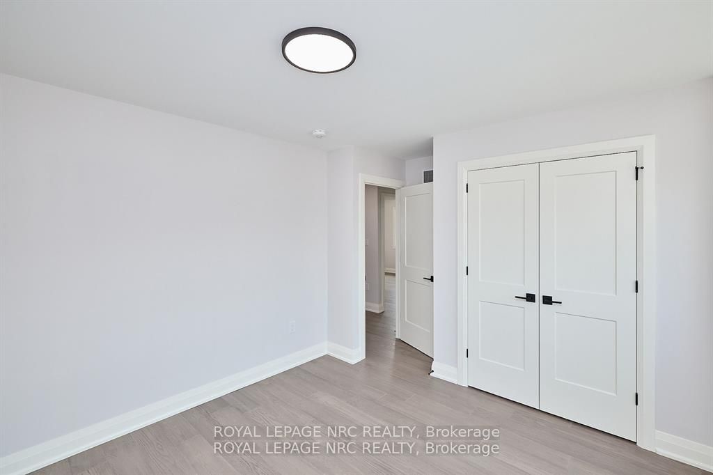 195 Hodgkins Ave Property Photo 18