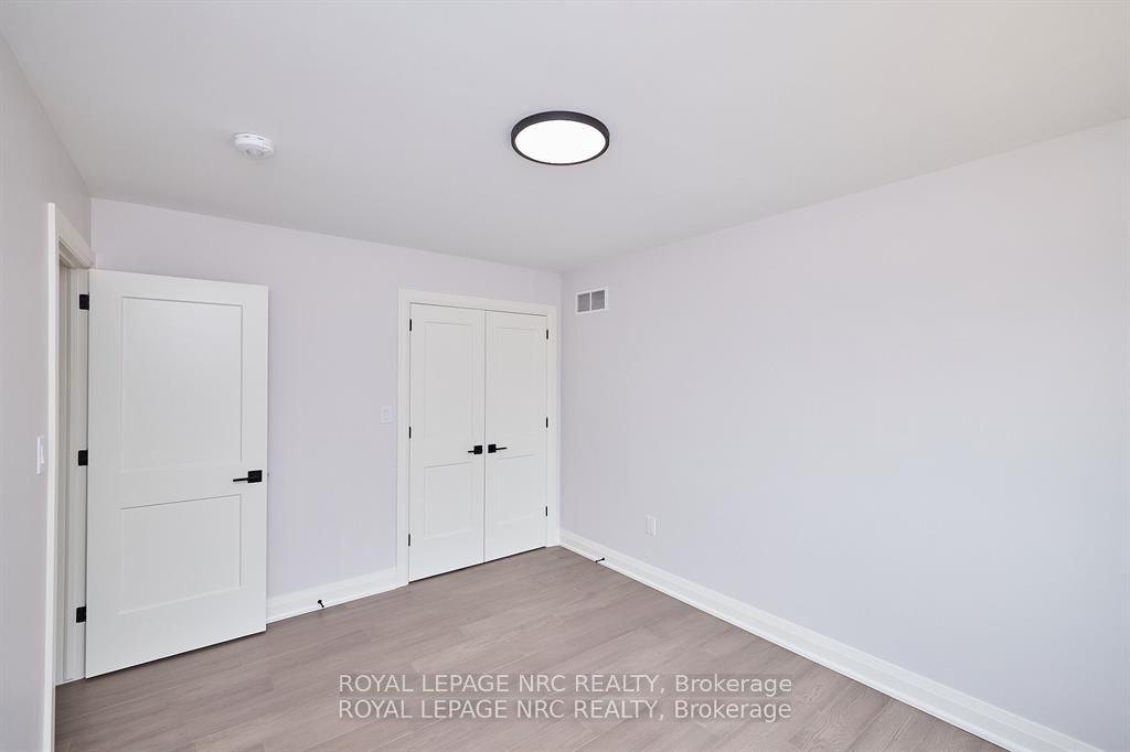 195 Hodgkins Ave Property Photo 23