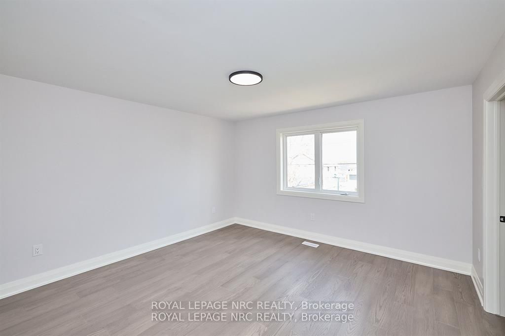 195 Hodgkins Ave Property Photo 24