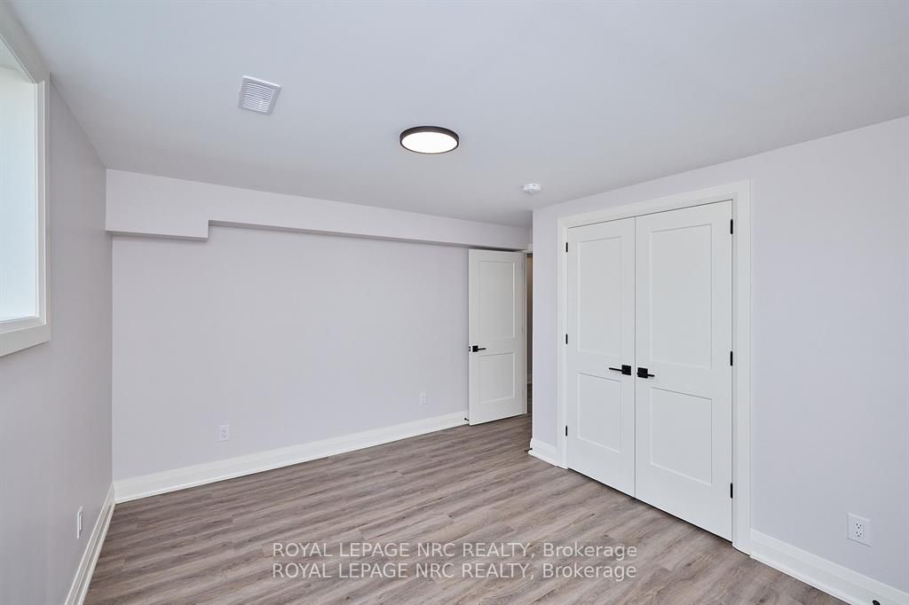 195 Hodgkins Ave Property Photo 36