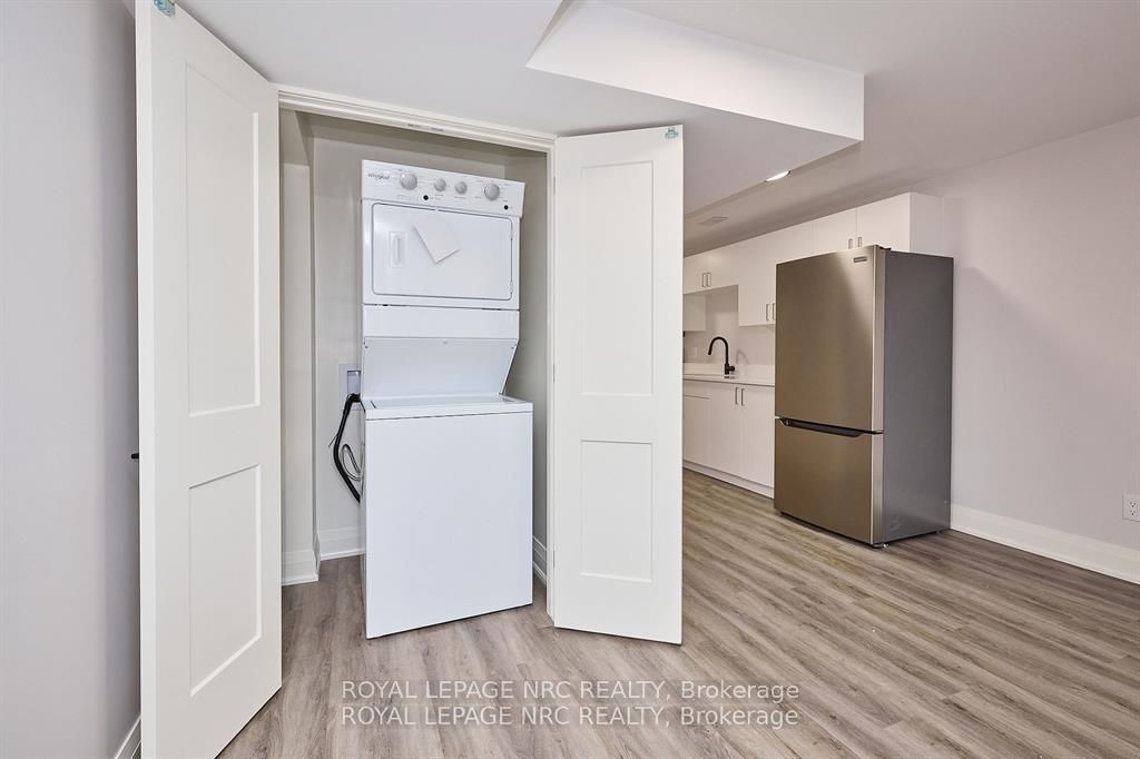 195 Hodgkins Ave Property Photo 38