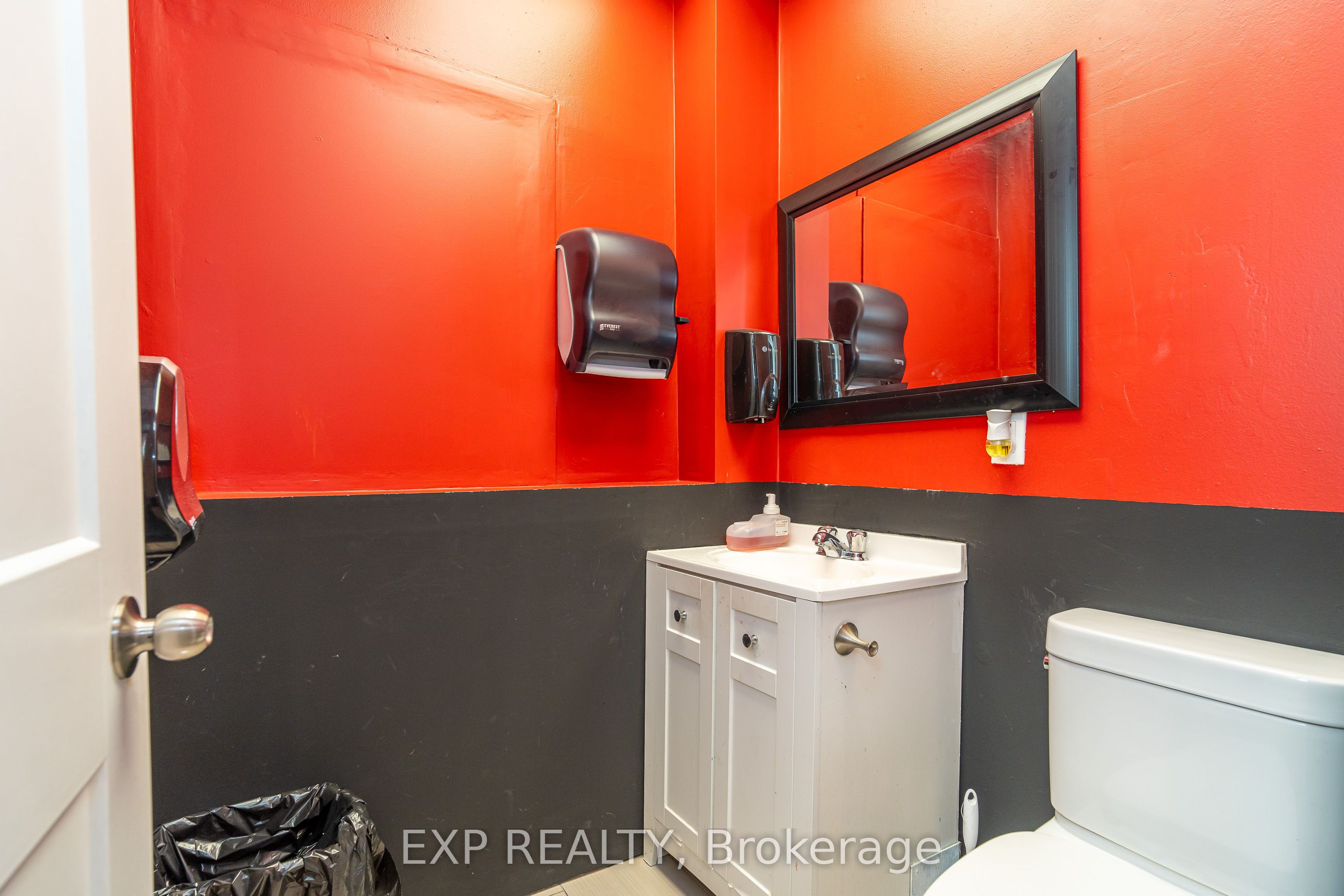 304-306 Preston Street Property Photo 25