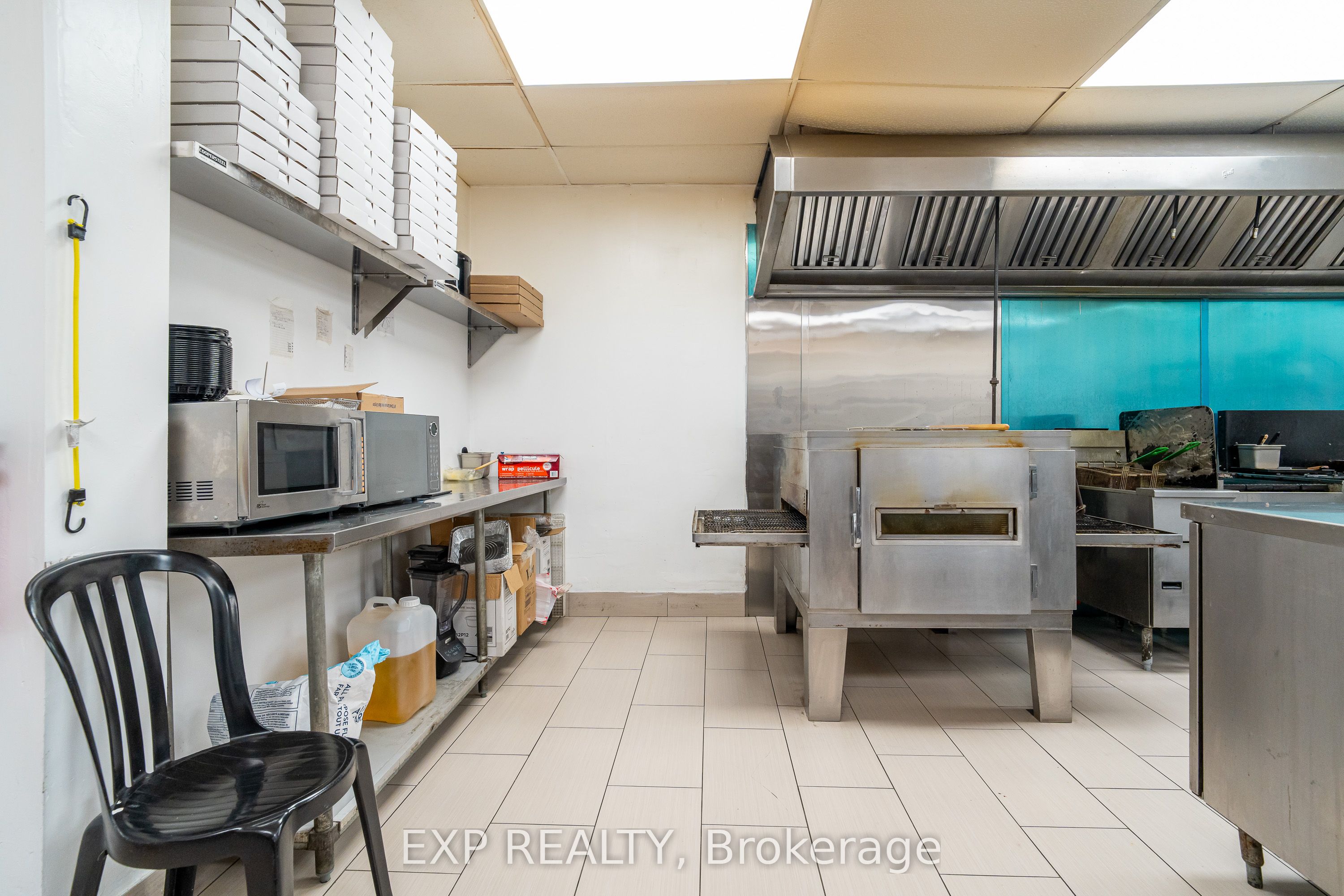 304-306 Preston Street Property Photo 28