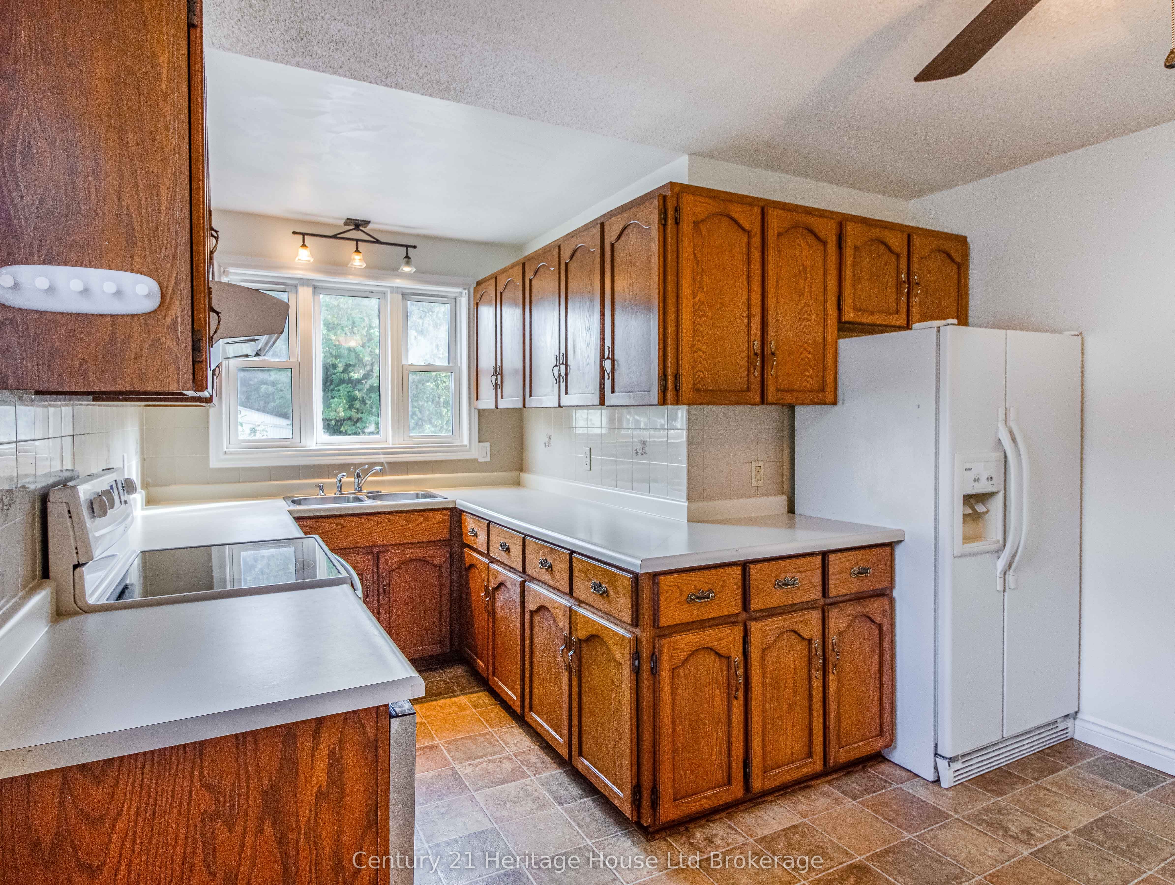 675 Miller Street Property Photo 10