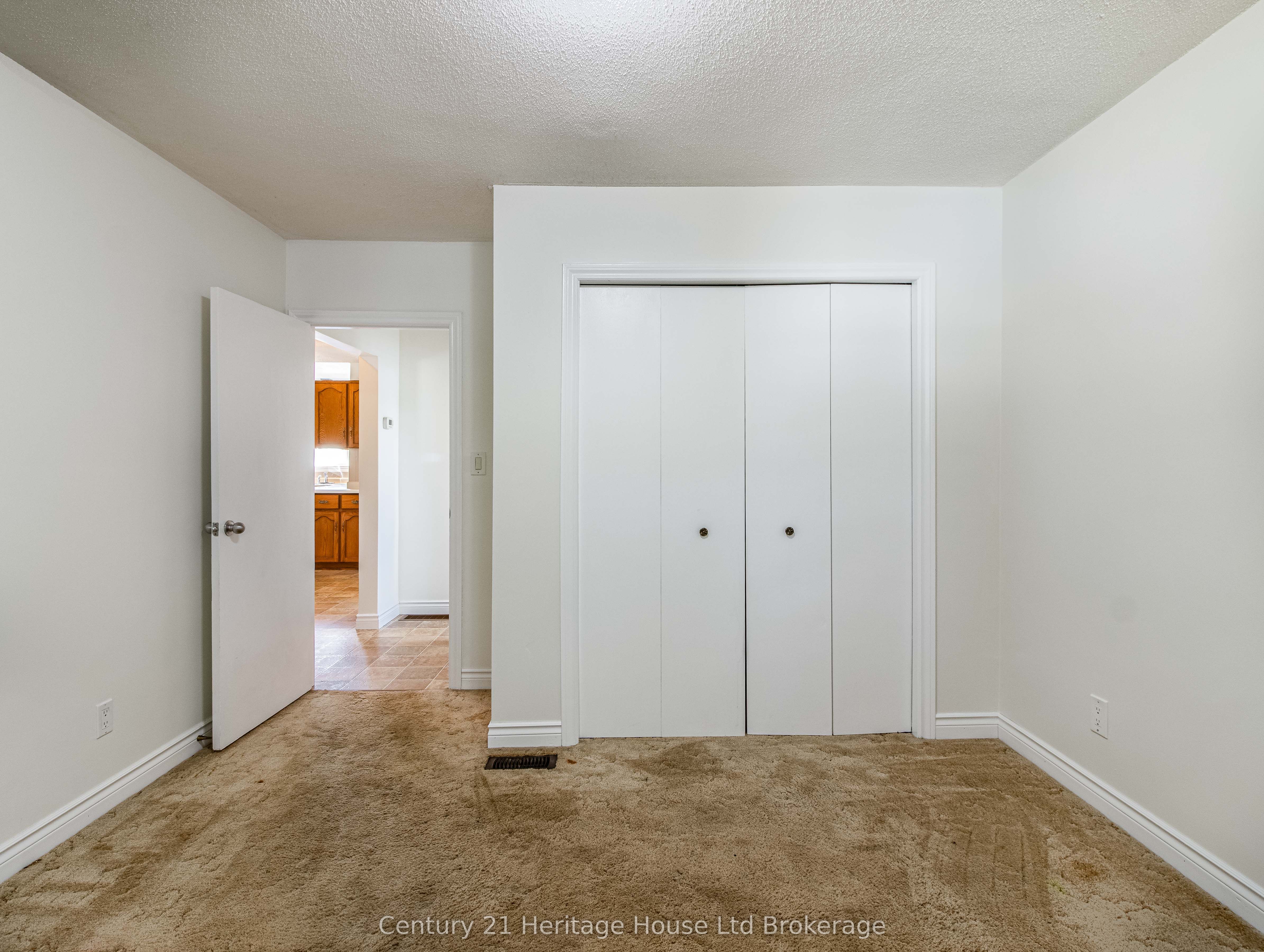 675 Miller Street Property Photo 13