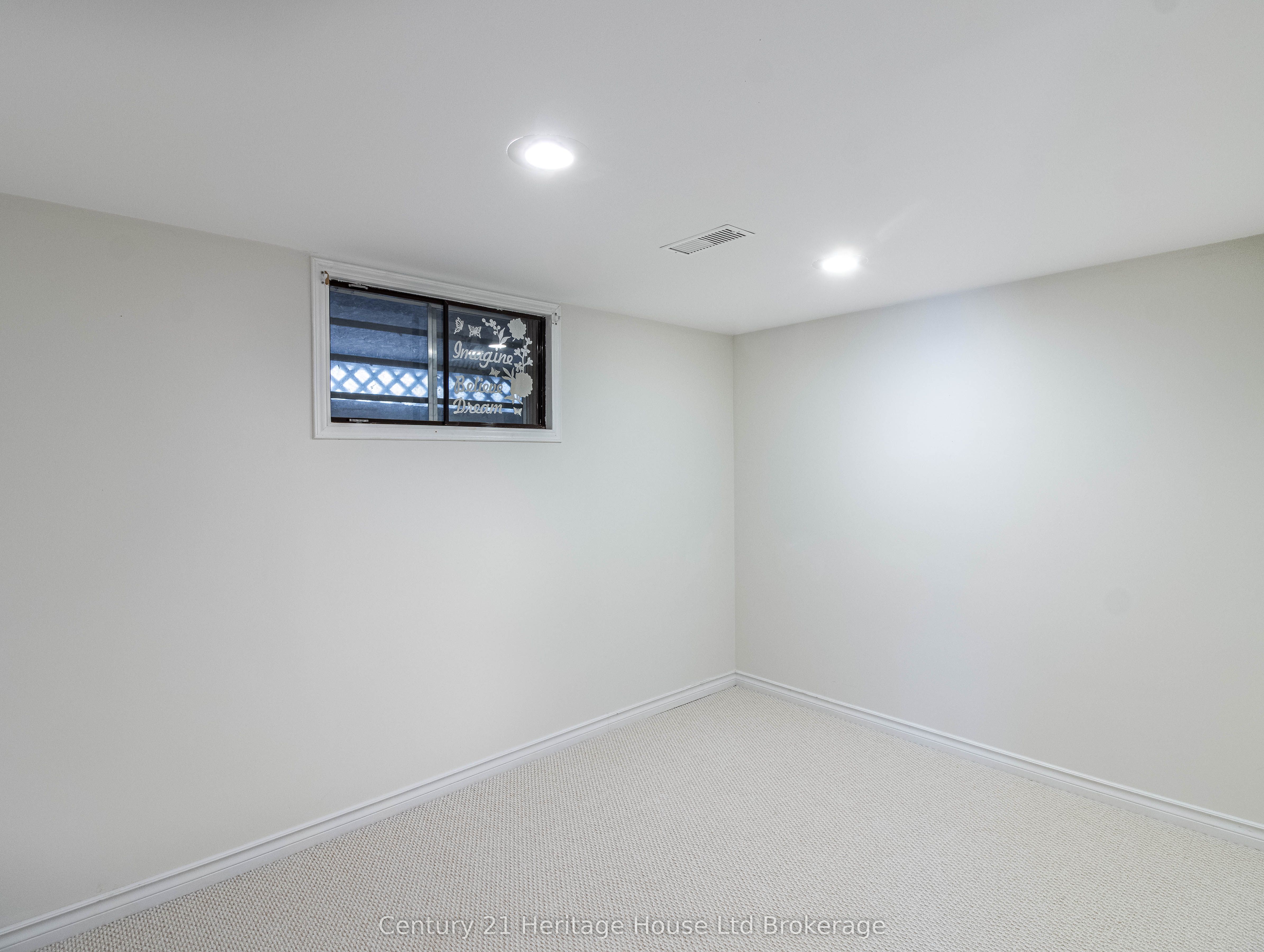 675 Miller Street Property Photo 21