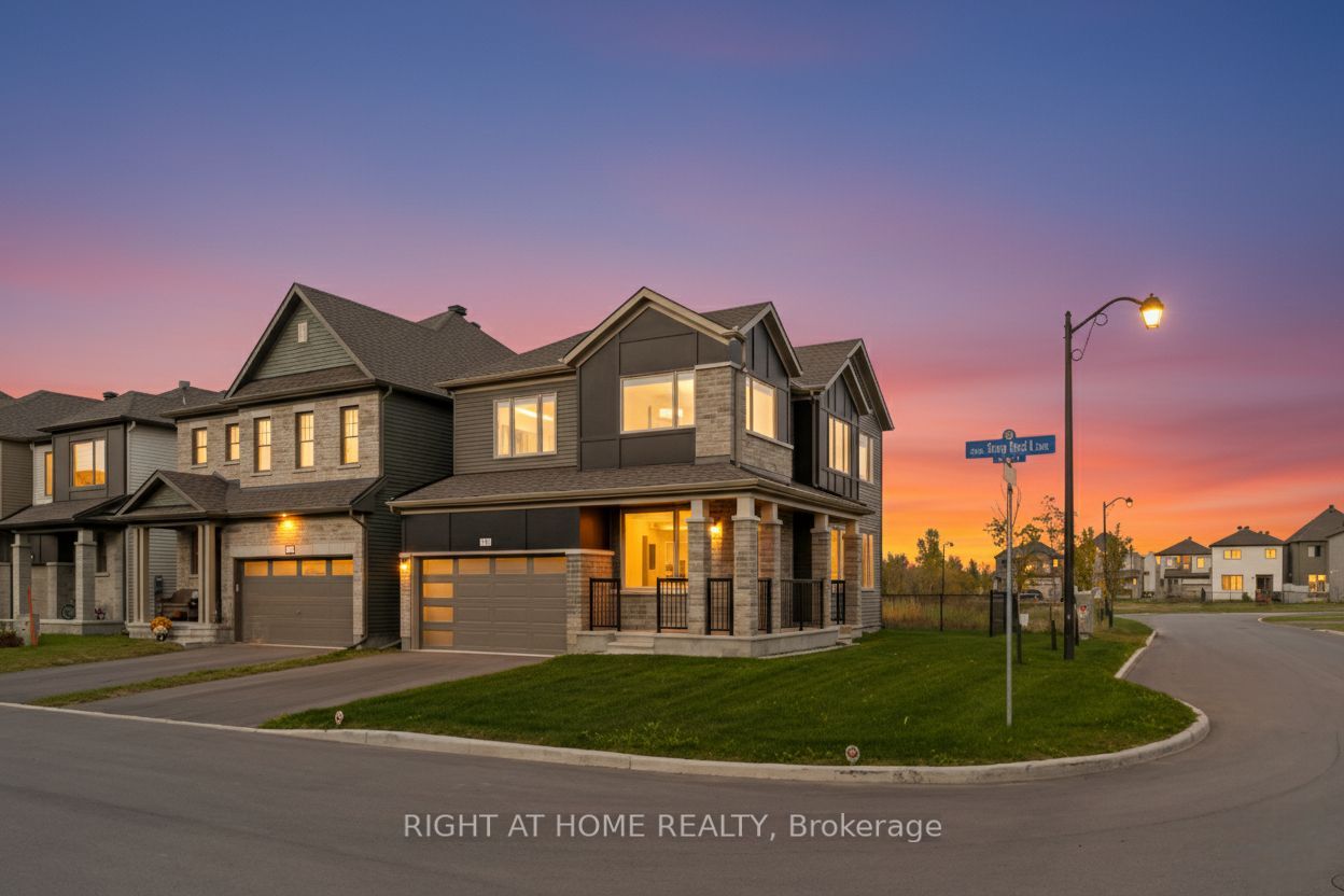 812 Croissant Snap Hook Crescent Property Photo 1