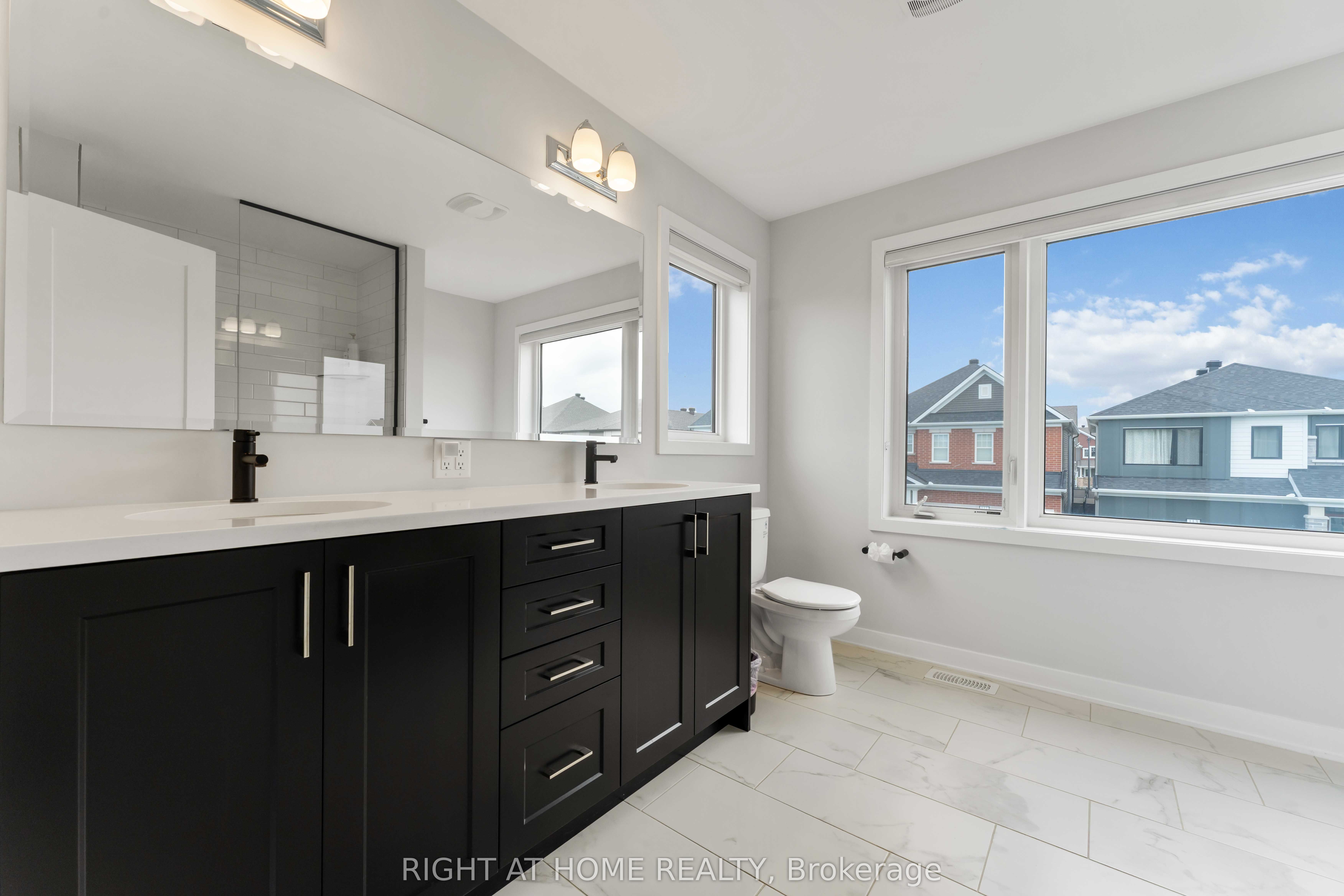 812 Croissant Snap Hook Crescent Property Photo 25